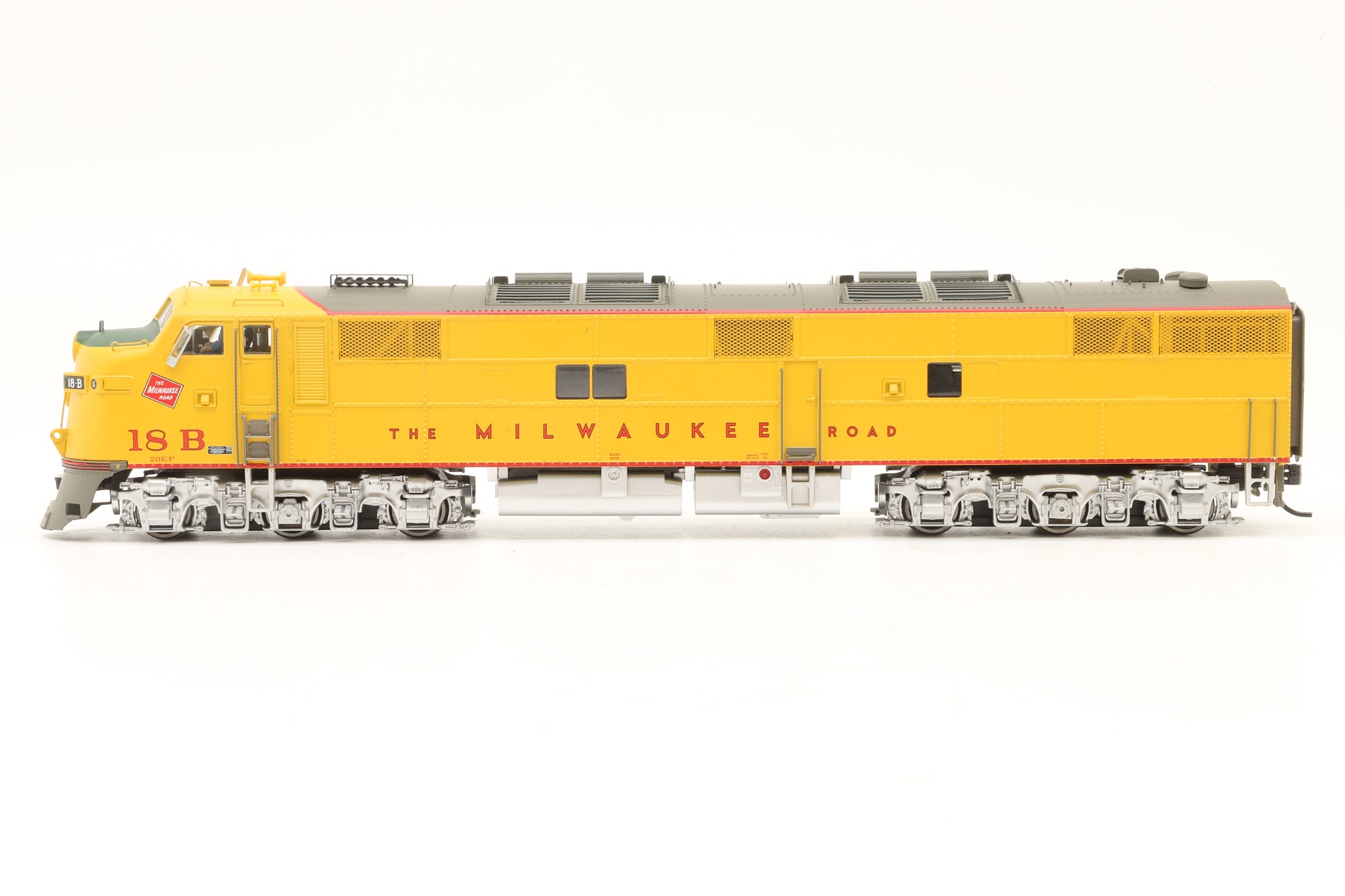 Proto 2000 Series HO EMD E7A #18B in 'Milwaukee' Yellow – DCC Sound