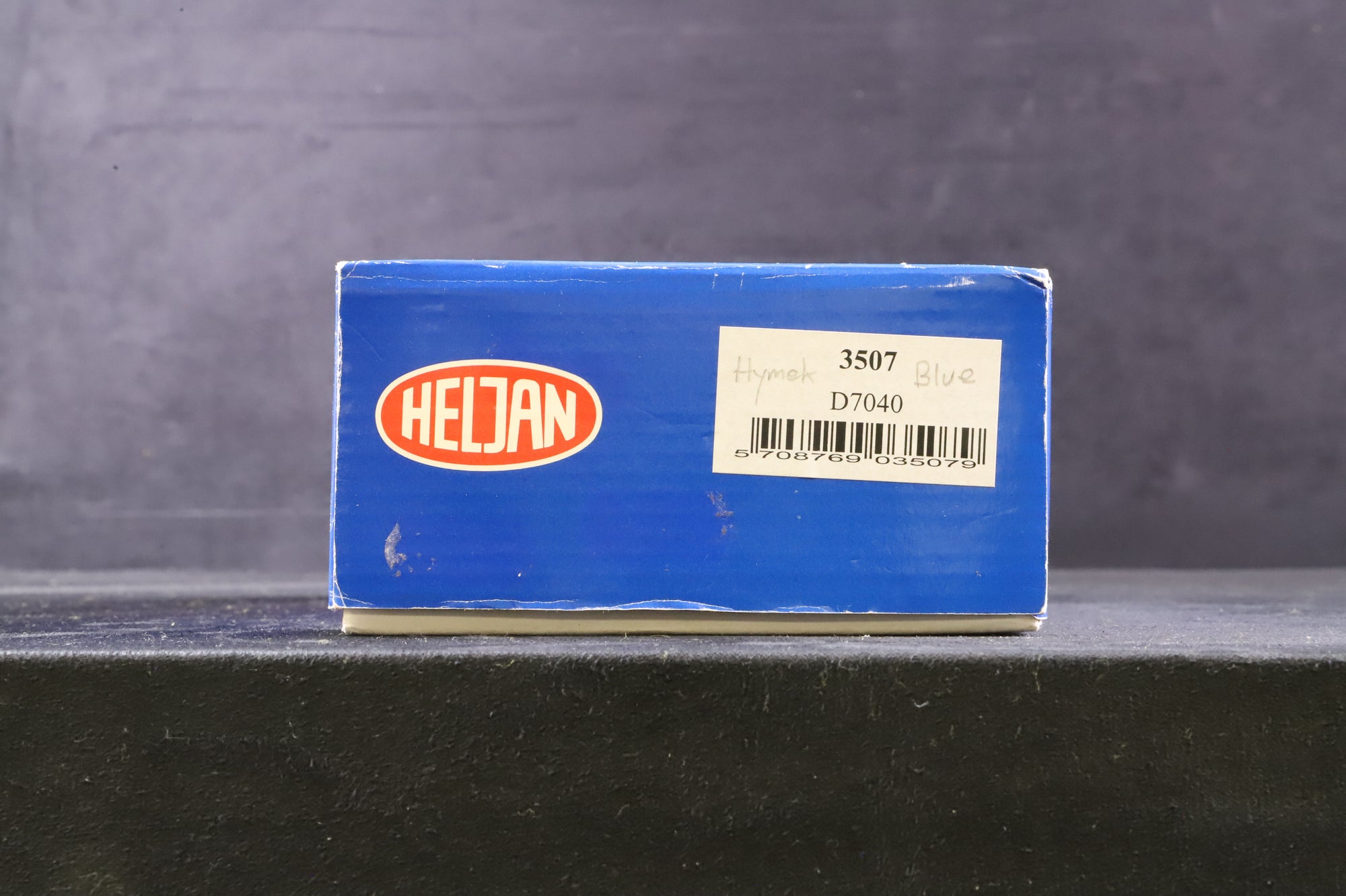 Heljan OO 3507 Class 35 Hymek 'D7040' BR Blue White Cab & Yellow Warning Panel