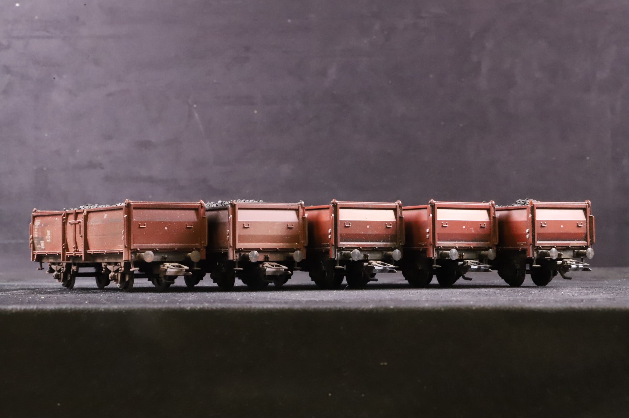 Marklin HO 4602 x5 Rake of 5 Open Goods Wagons in DB Brown - Weathered w/ 4x Coal Loads