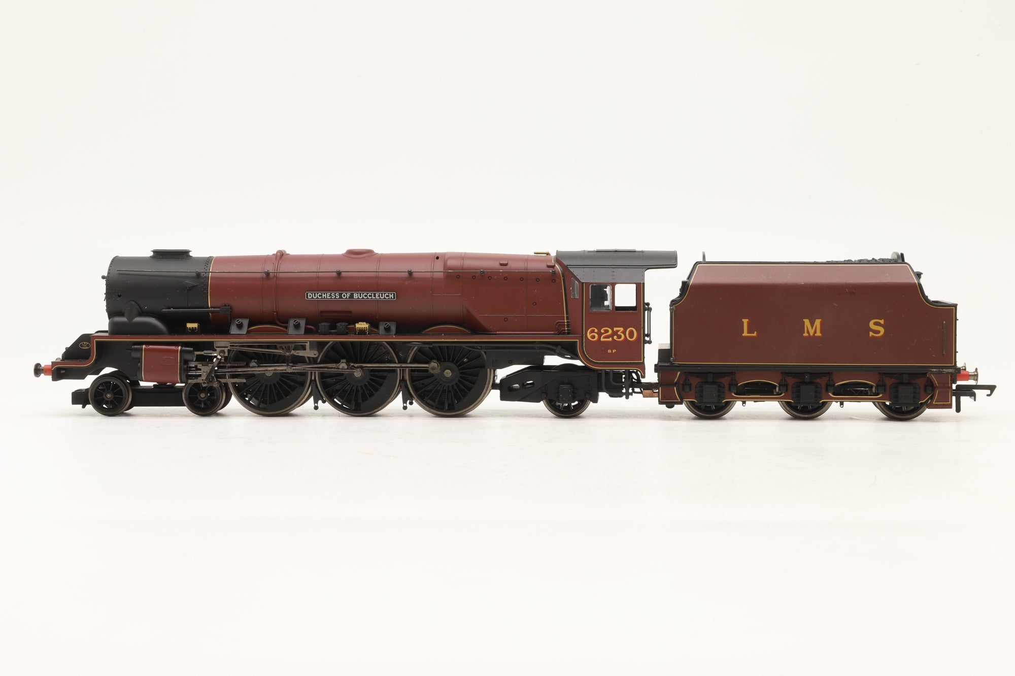 Hornby OO R2230 Duchess Class '6230' 'Duchess of Buccleuch' LMS Lined Maroon