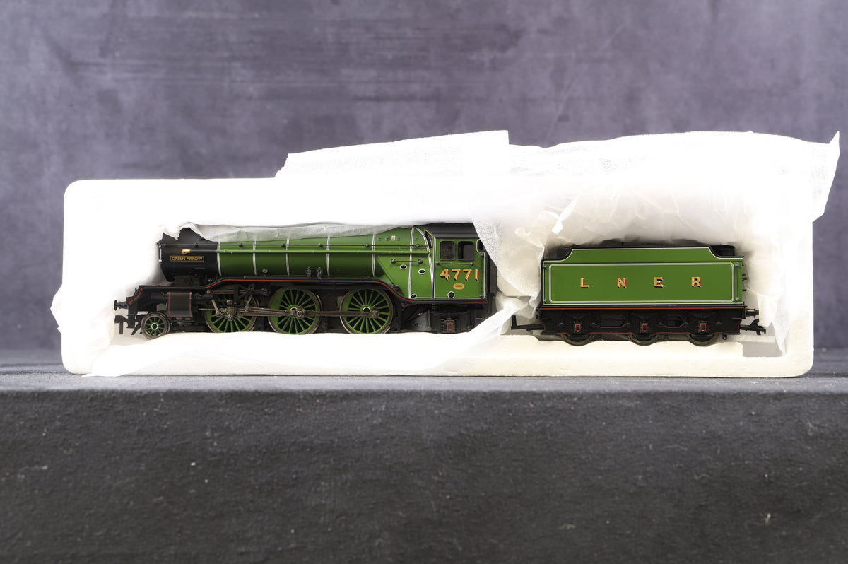 Bachmann OO 31-550A Class V2 &#39;4771&#39; &#39;Green Arrow&#39; LNER Doncaster Green