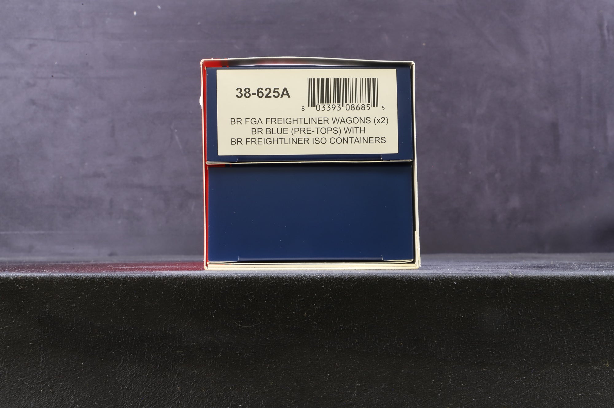 Bachmann OO 38-625A Twin Pack of FGA Container Flats w/ BR Freightliner ISO Containers