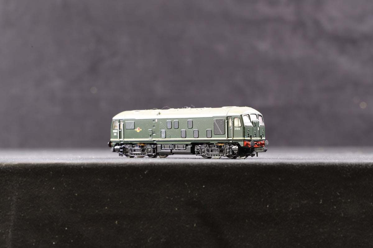 Graham Farish N 372-976 Class 24 Diesel BR Green &#39;D5013&#39;