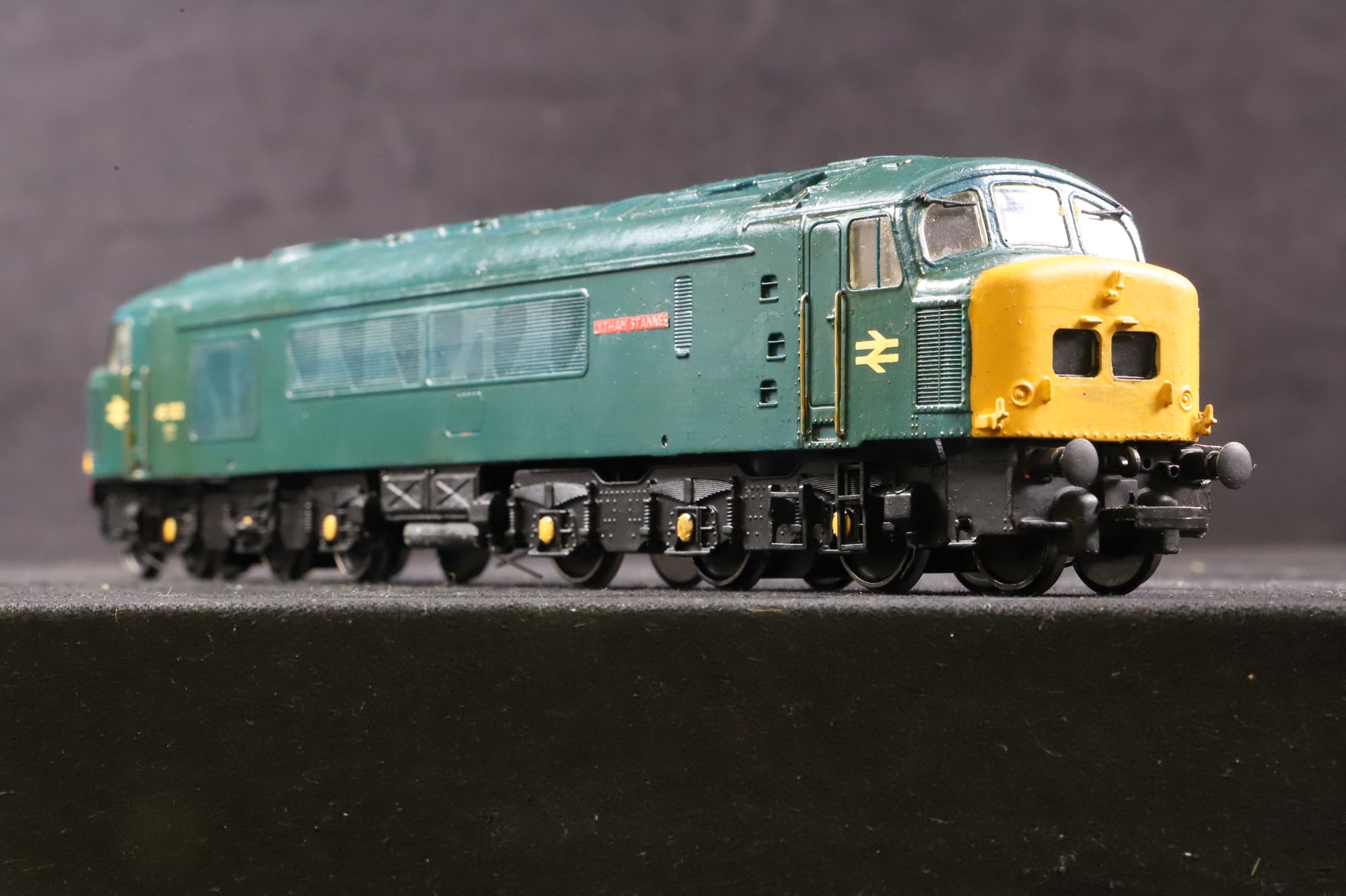 WORKSHOP Bachmann OO Class 45 45022 'Lytham St Anne' in BR Blue