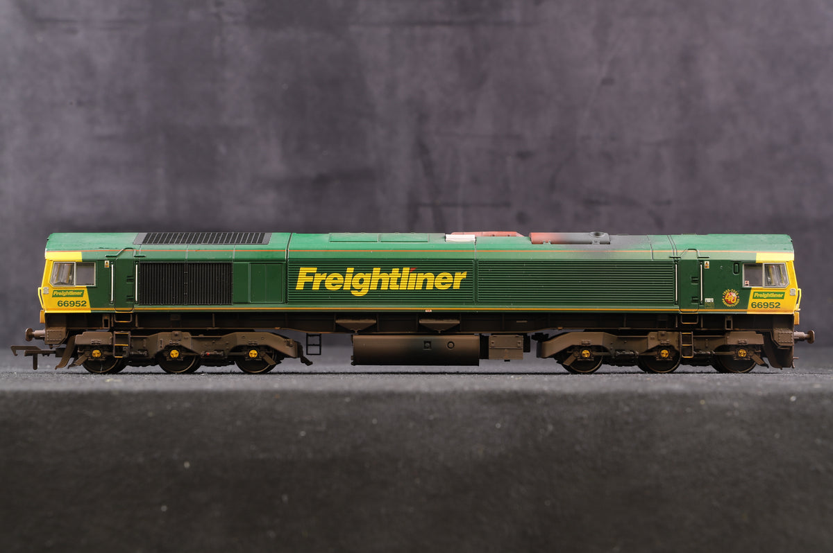 Bachmann OO 32-975 Class 66/9 &#39;66952&#39; Freightliner Weathered