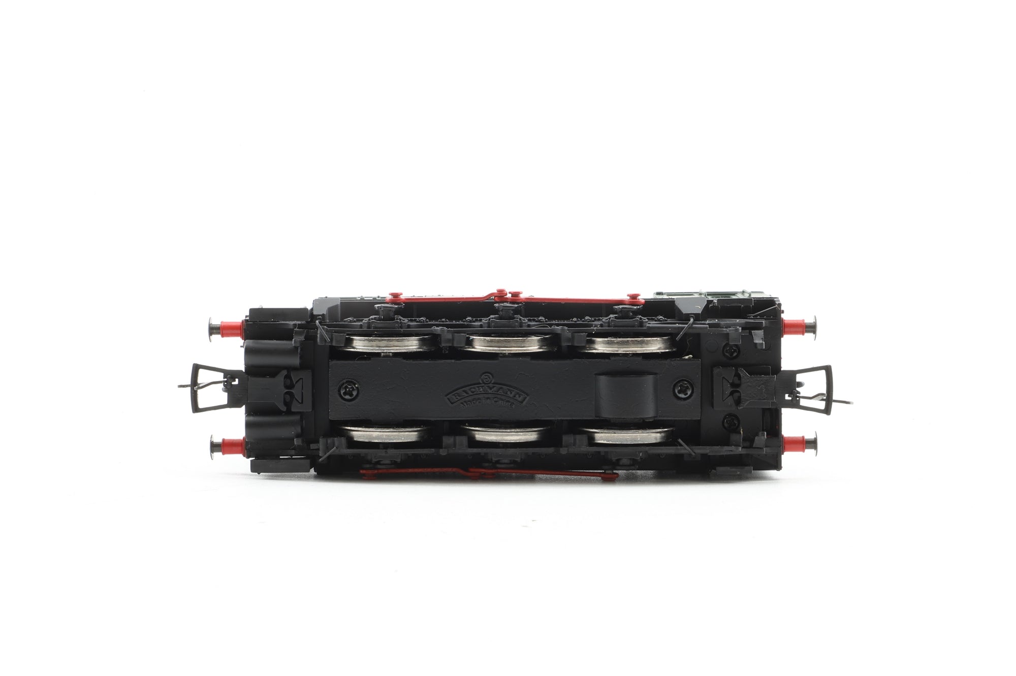 Bachmann OO 32-100 Class 08 Shunter BR Green '13365'