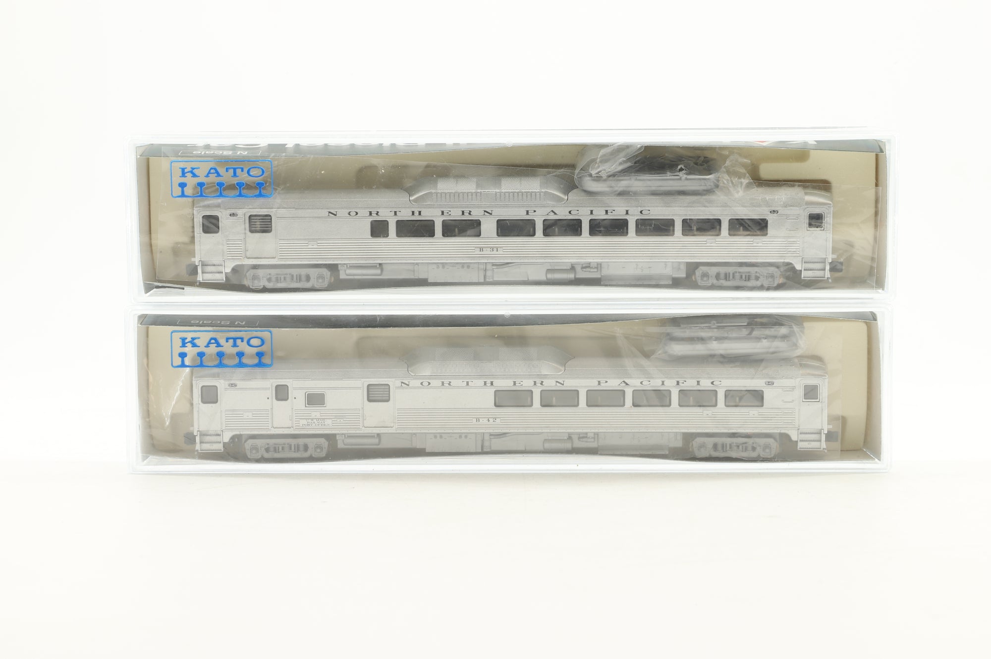 Kato N 106-3012 Set of 2 Northern Pacific Diesel Railcars RDC-2 #B-31 / RDC-3 #B-42