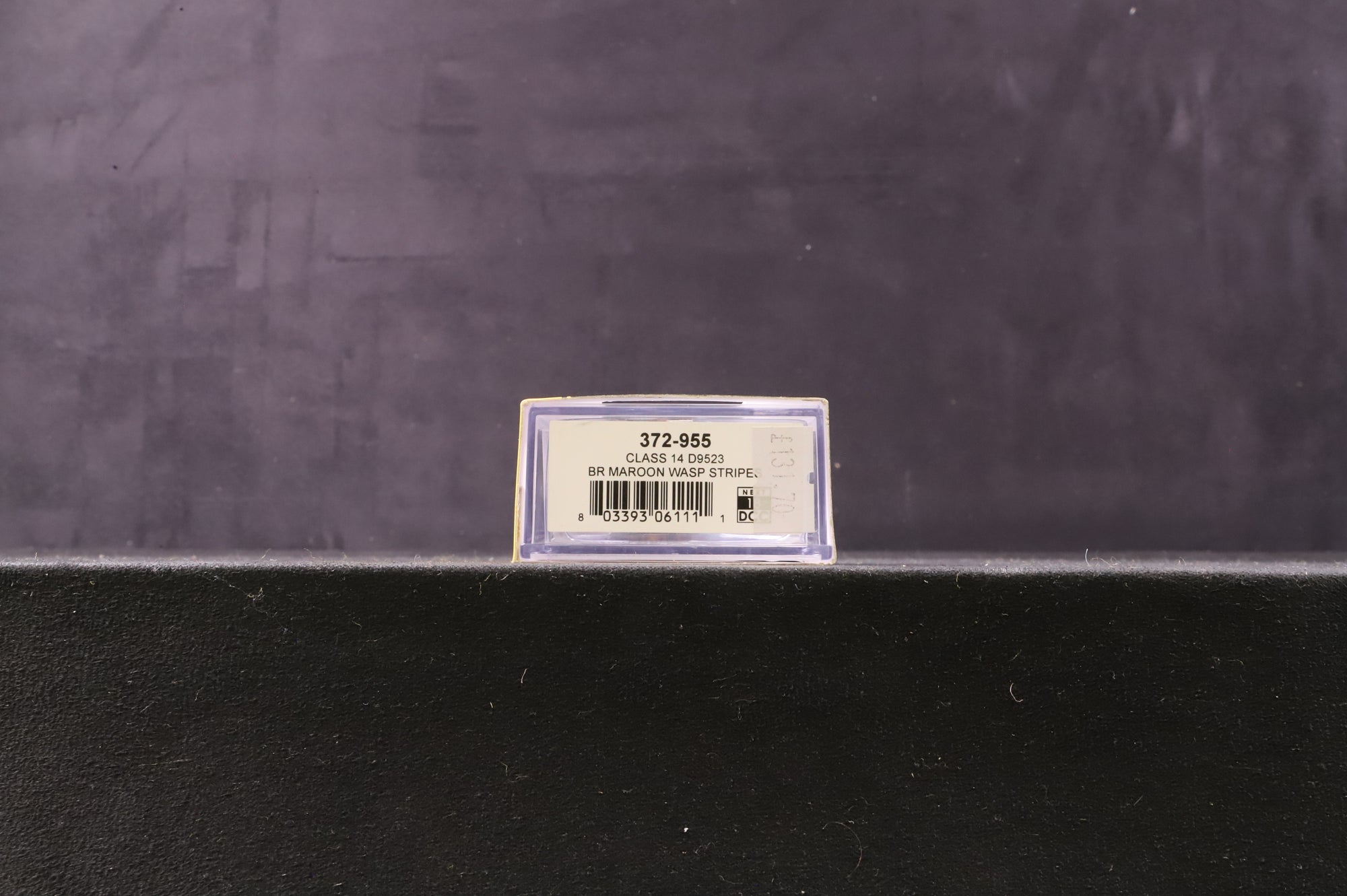 Graham Farish N 372-955 Class 14 'D9523' BR Maroon Wasp Stripes