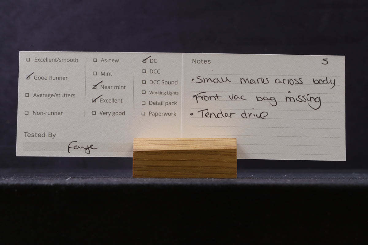 Hornby OO 2-6-0 Thomas the Tank &#39;James&#39; &#39;5&#39;