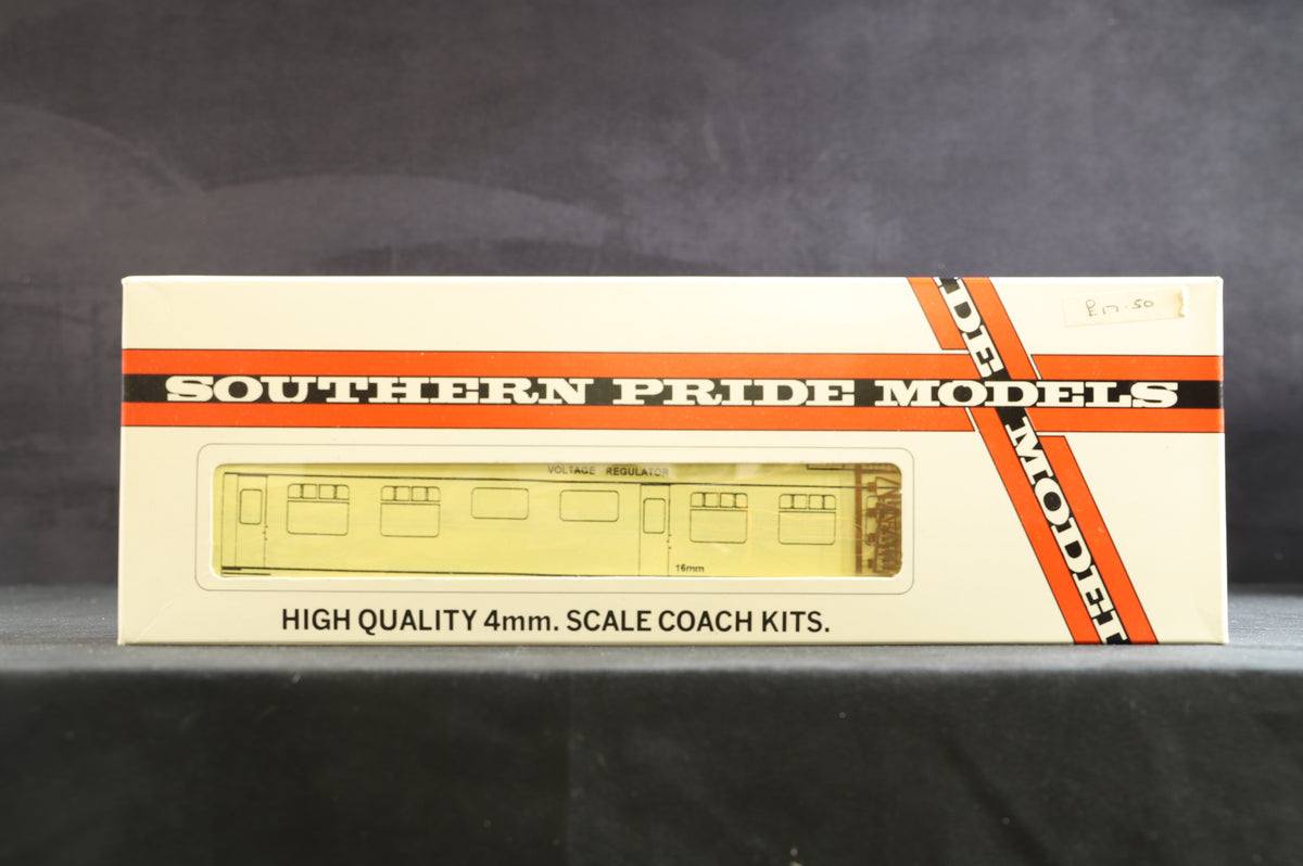 Southern Pride Models OO Rake of 3 BR Mk1 Coaches (SK, RMB &amp; BSK) &amp; 1 BR Mk1 TPO, Kits