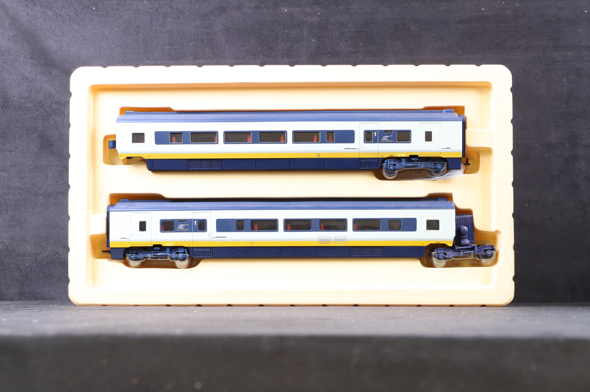 Hornby OO R4013C Eurostar Divisible Centre Saloons