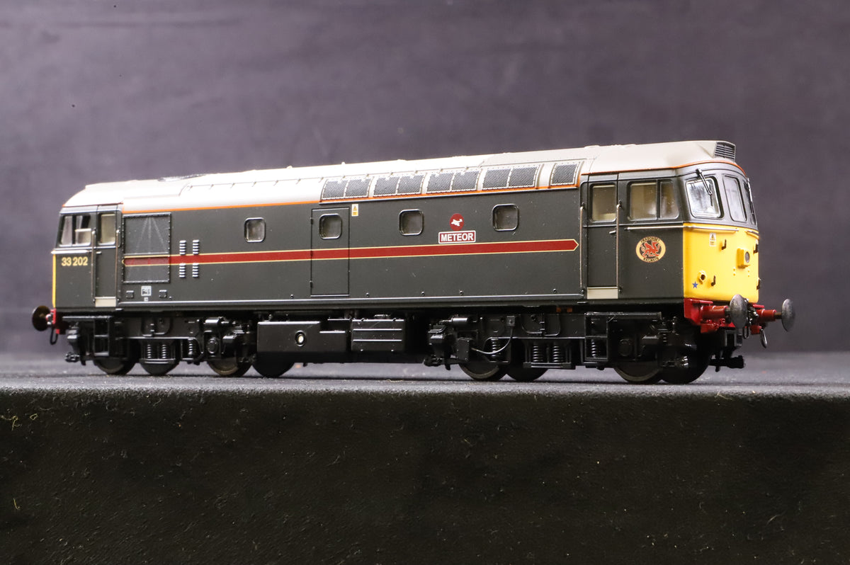 Heljan OO 3334 Class 33/2 Diesel &#39;33202&#39; &#39;Meteor&#39; Fragonset livery