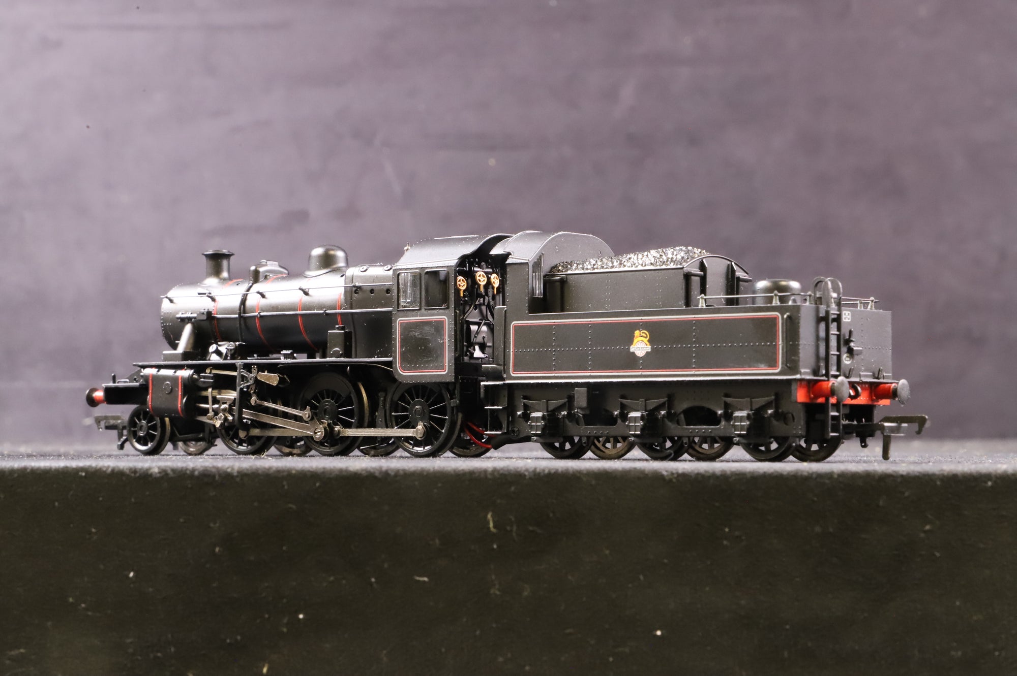 Bachmann OO 32-826 Class 2MT Ivatt 2-6-0 Unnumbered  BR Black E/C