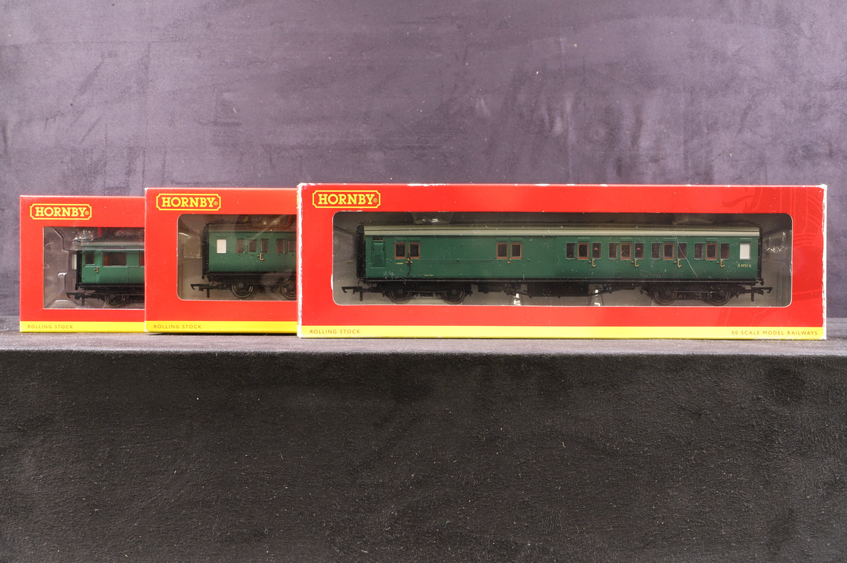 Hornby OO Rake of 3 BR Maunsell Coaches, Inc. R40029A, R4302B &amp; R4395B