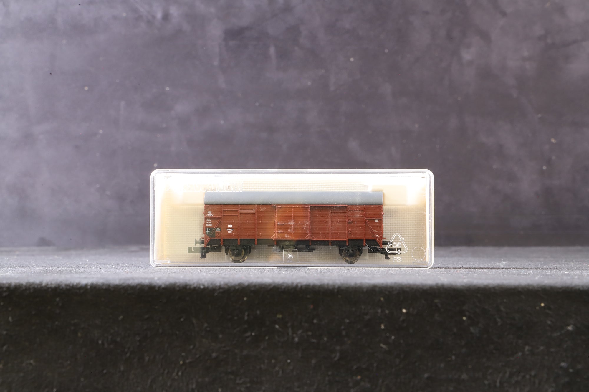 Fleischmann N 8314 Rake Of 7 DB Box Vans