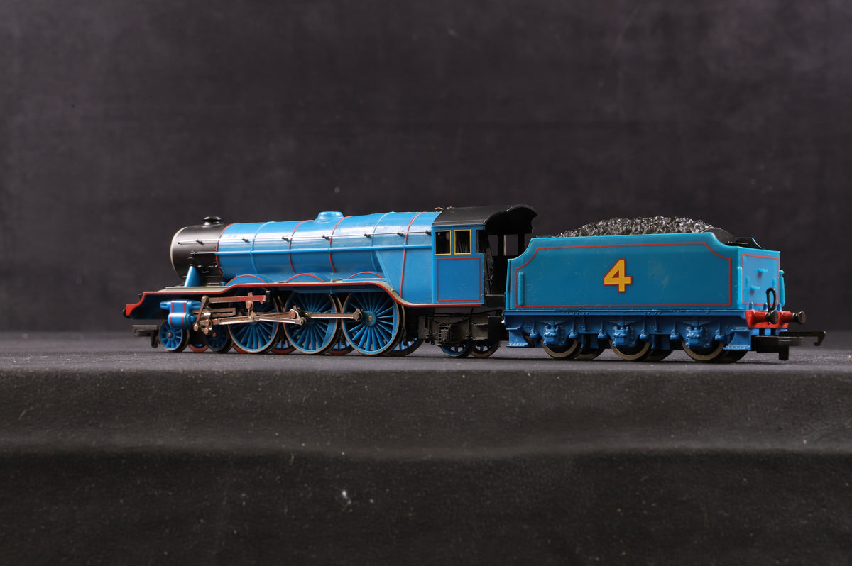 Hornby OO Thomas and Friends &#39;Gordon&#39;