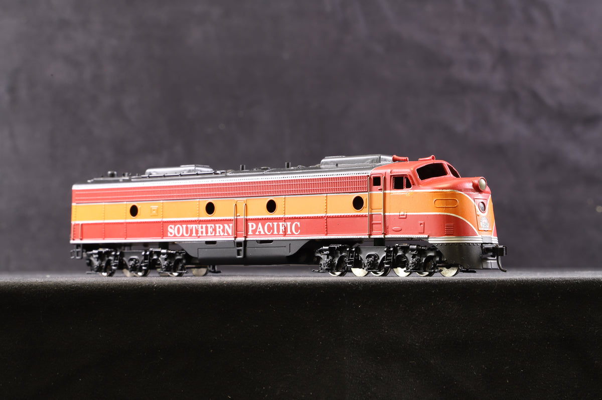 Balboa HO Brass G.M.C E-8 Passenger Diesel Southern Pacific Day Light A 701 Dummy Loco