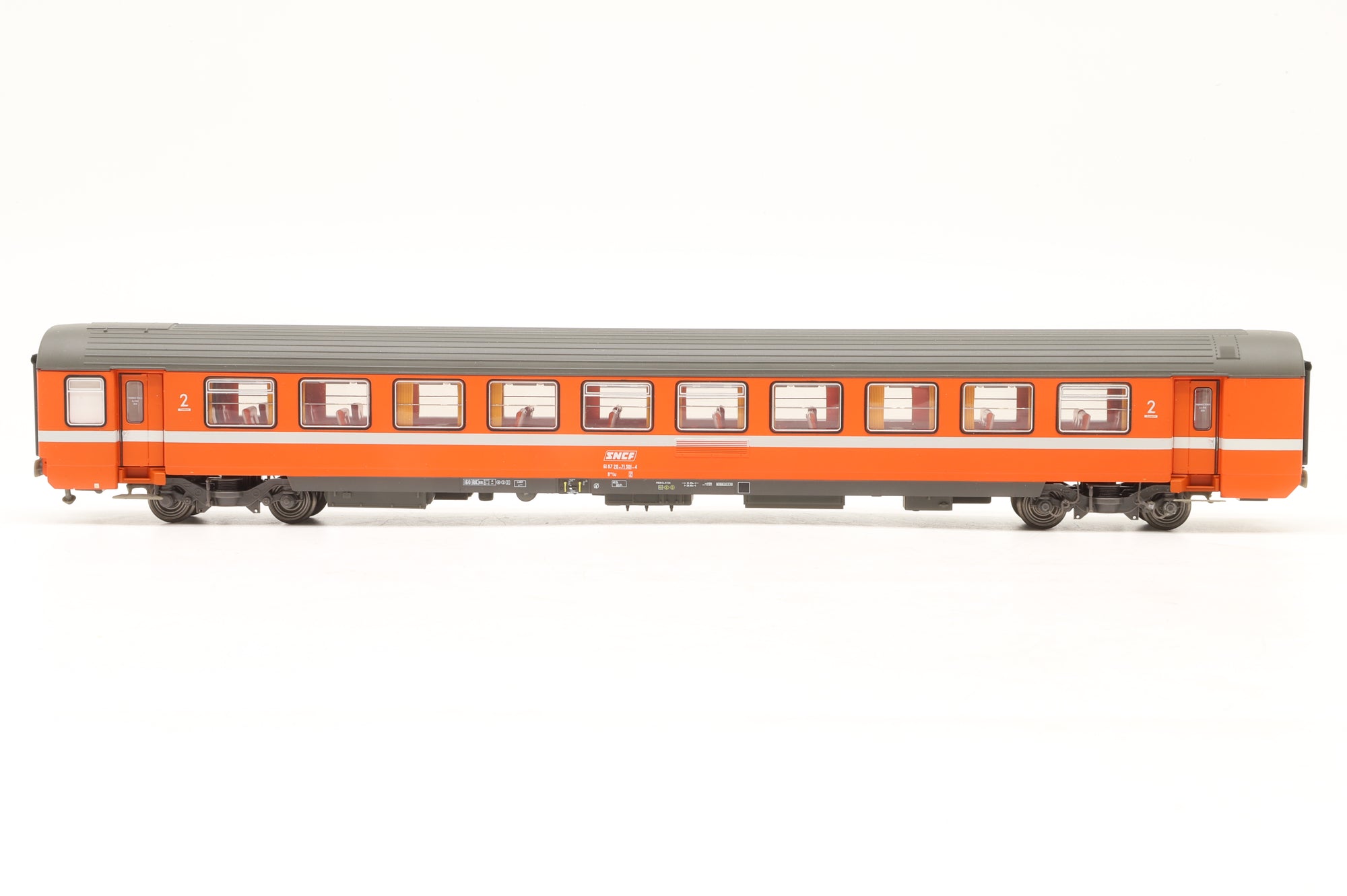 L.S. Models HO 40122-1/2 Rake of 2x SNCF Orange  VTU Coaches