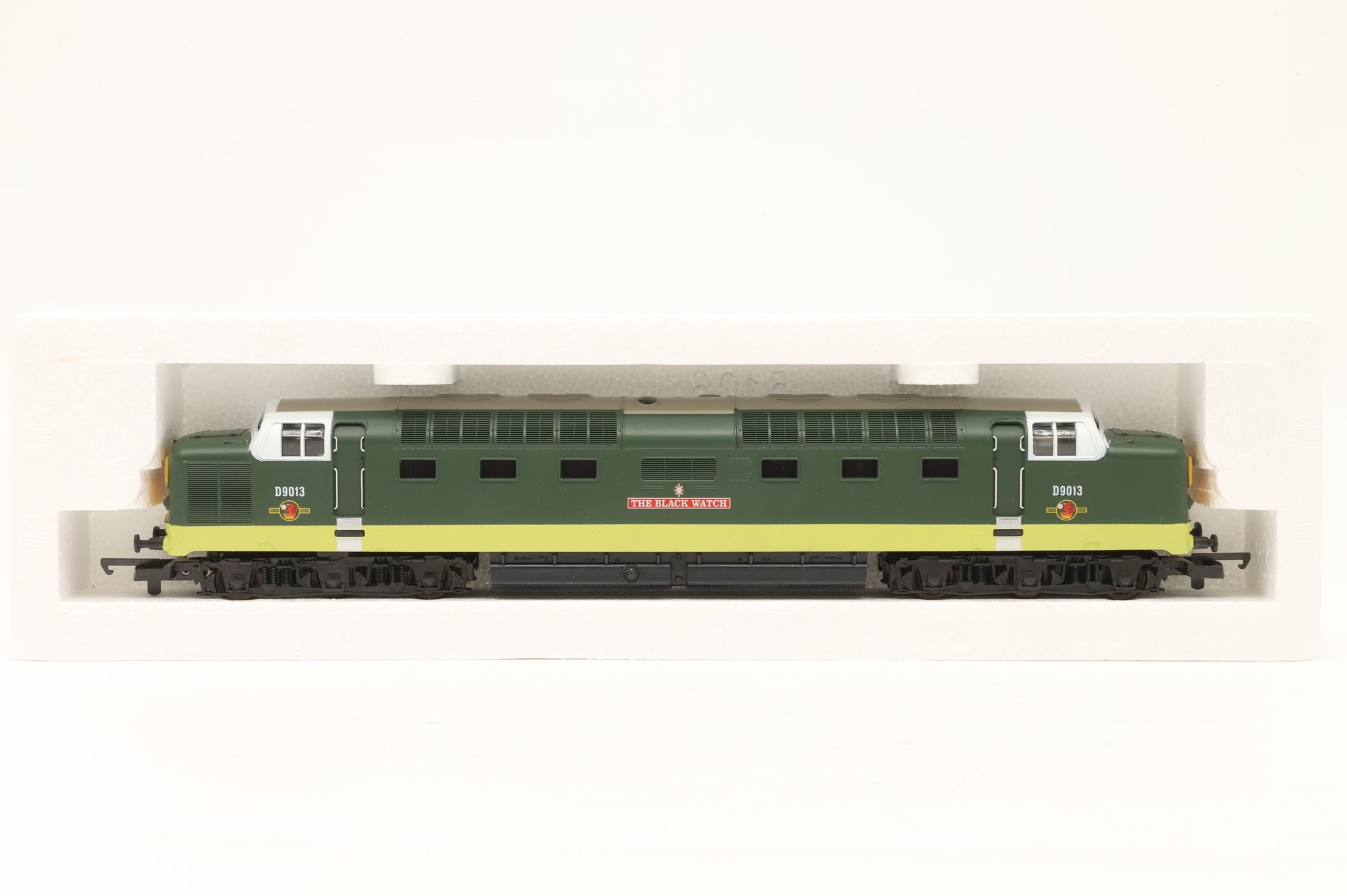 Lima OO 204816A5 Class 55 Deltic 'D9013' Diesel Locomotive Two Tone Green Ltd Ed 613/ 650