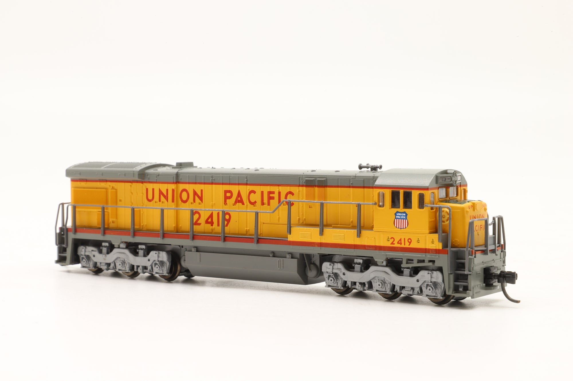 Kato N 176-30C C30-7 2419 in UP Livery