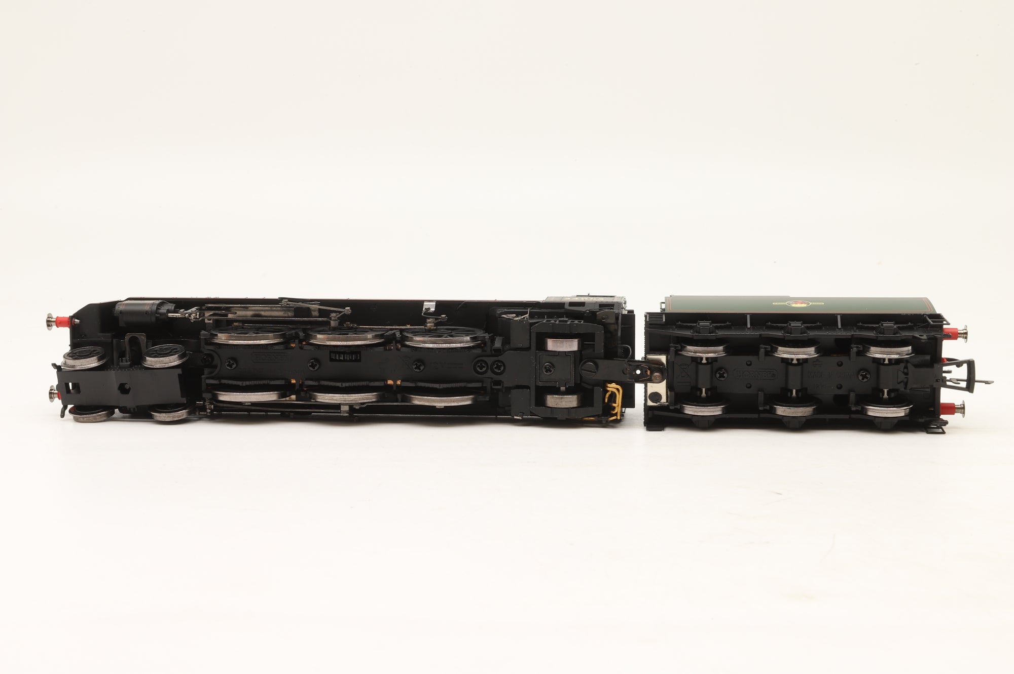 WORKSHOP Hornby OO R2586 Rebuilt Battle of Britain Class '34053' 'Sir Keith Park' BR Lined Green L/C Non Runner