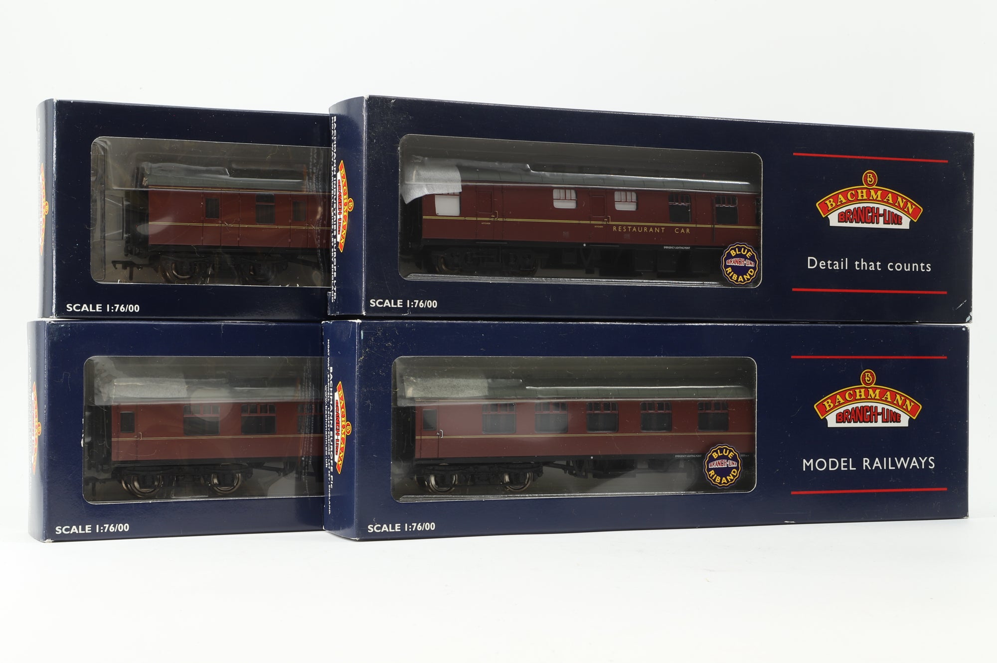 Bachmann OO Rake Of 4 BR Mk1 Maroon Coaches Inc. 39-226A, 39-101A, 39-076C & 39-176