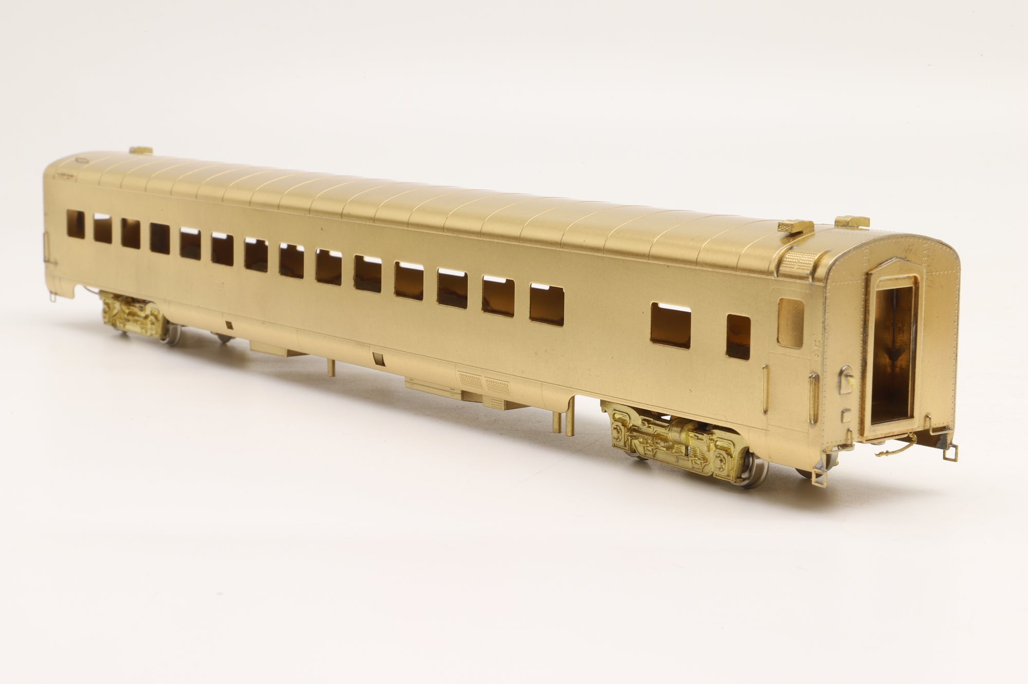 Oriental Limited HO Brass 56 Seat Chair Car 588 Skirted Unpainted
