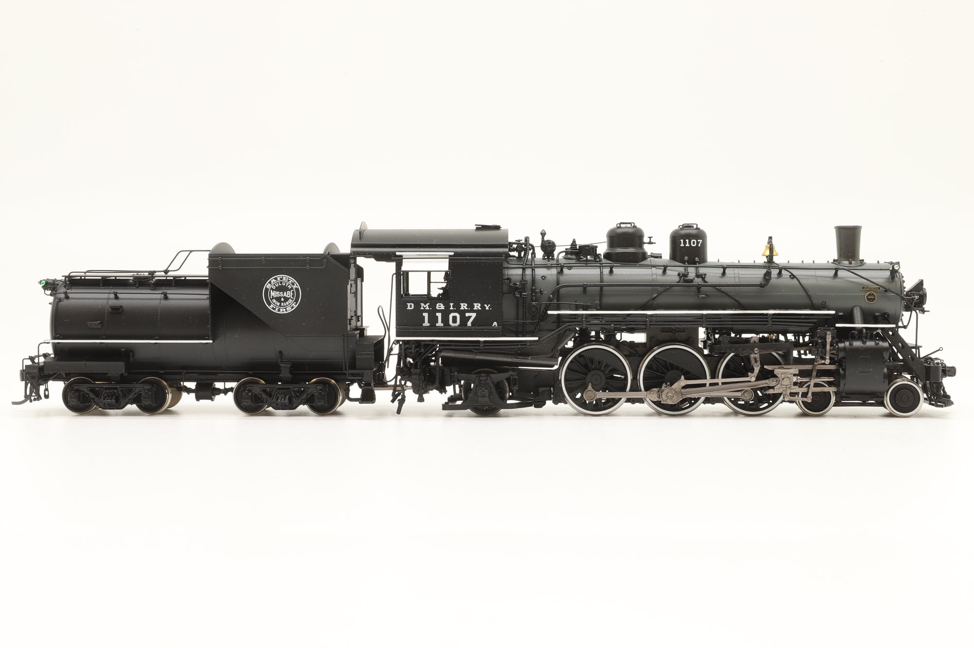 Division Point HO Brass DP-3750 Class A 4-6-2 #1107 in DMIR Black/Grey