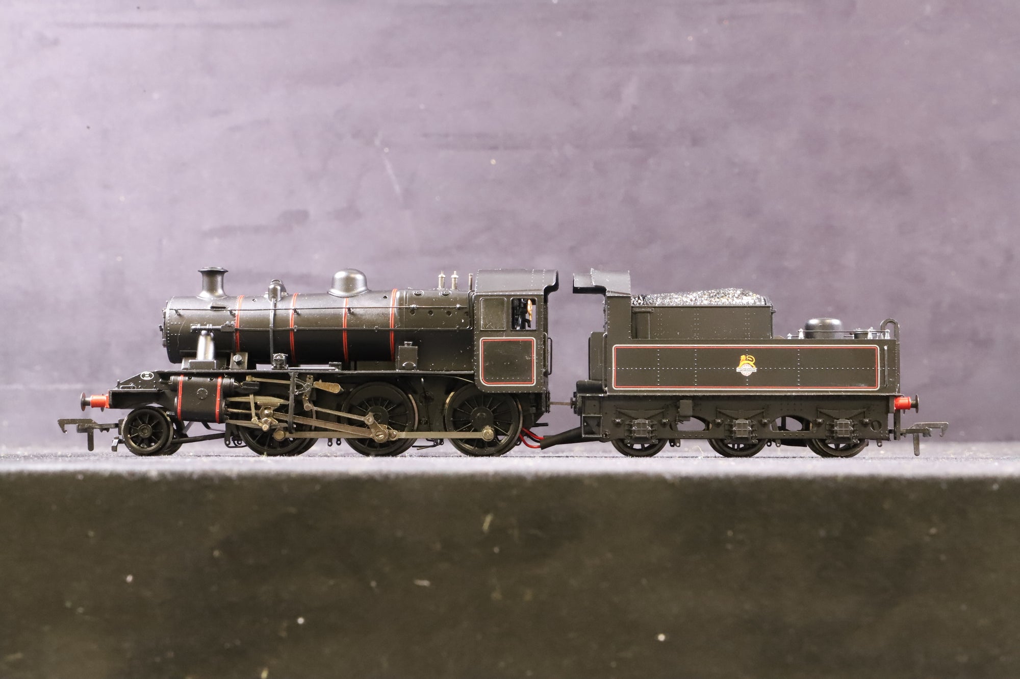 Bachmann OO 32-826 Class 2MT Ivatt 2-6-0 Unnumbered  BR Black E/C