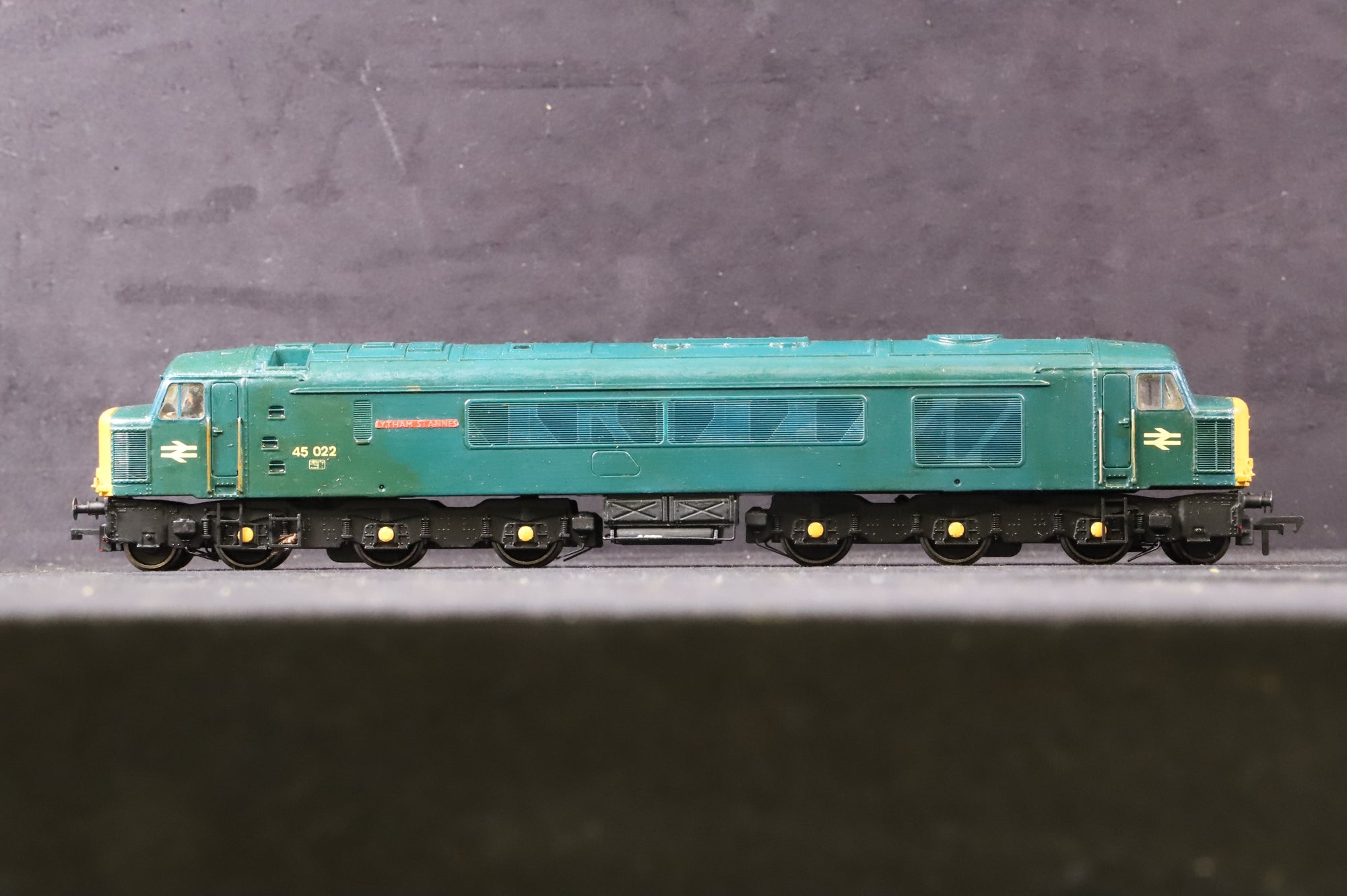 WORKSHOP Bachmann OO Class 45 45022 'Lytham St Anne' in BR Blue