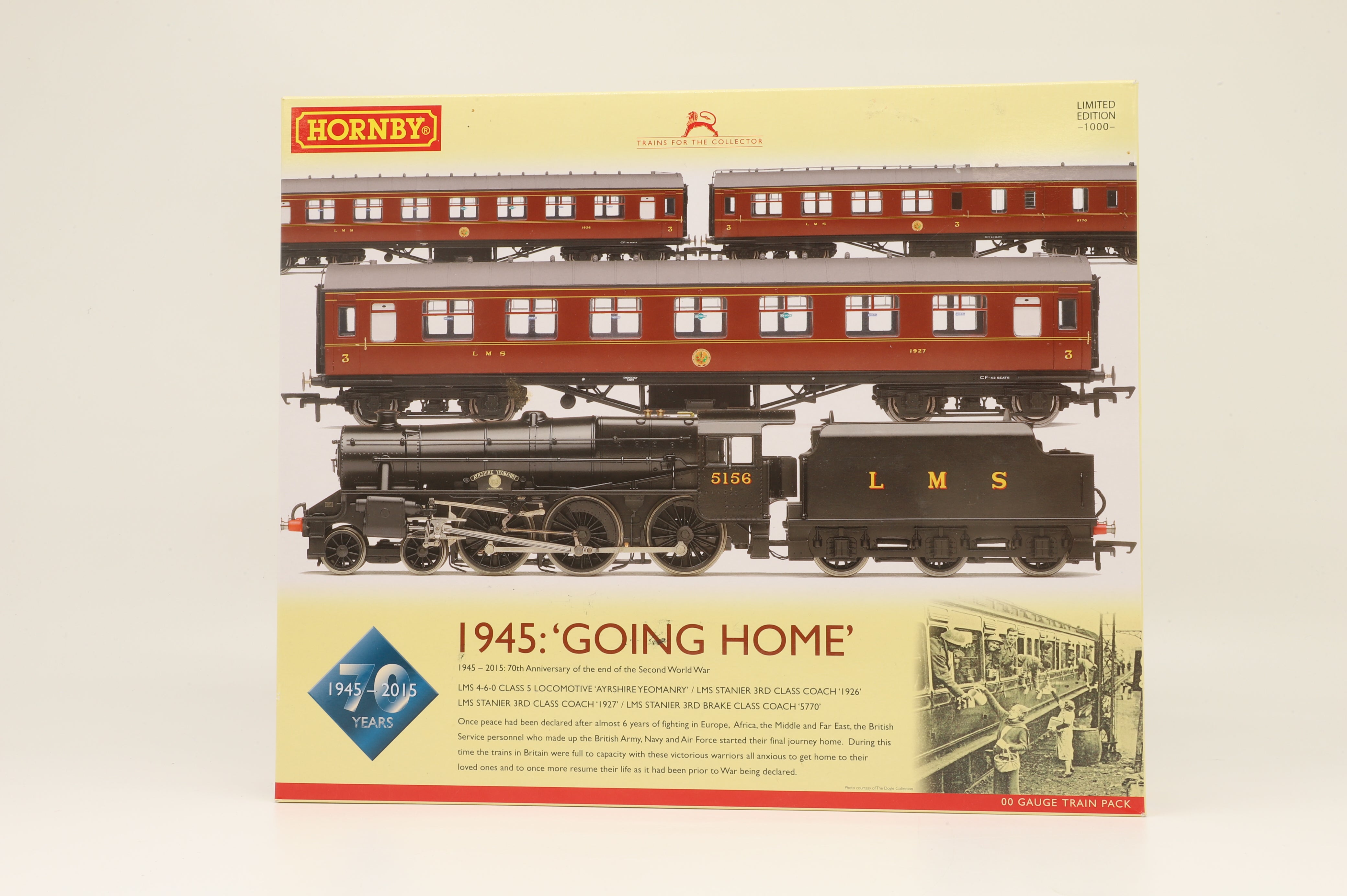 Hornby OO R3299 '1945: Going Home' Train Set 3x Stanier Coaches