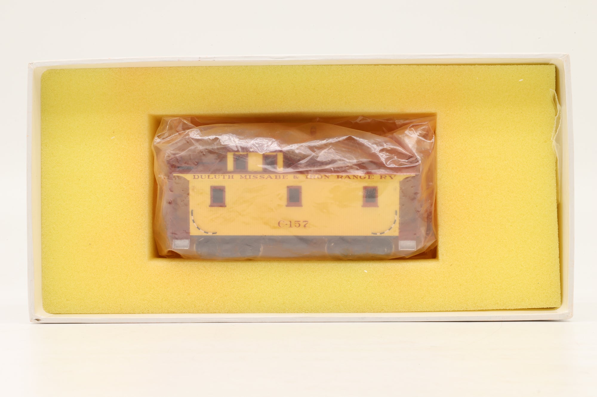 Iron Horse HO Brass 17160-2 Yellow DM&IR Caboose