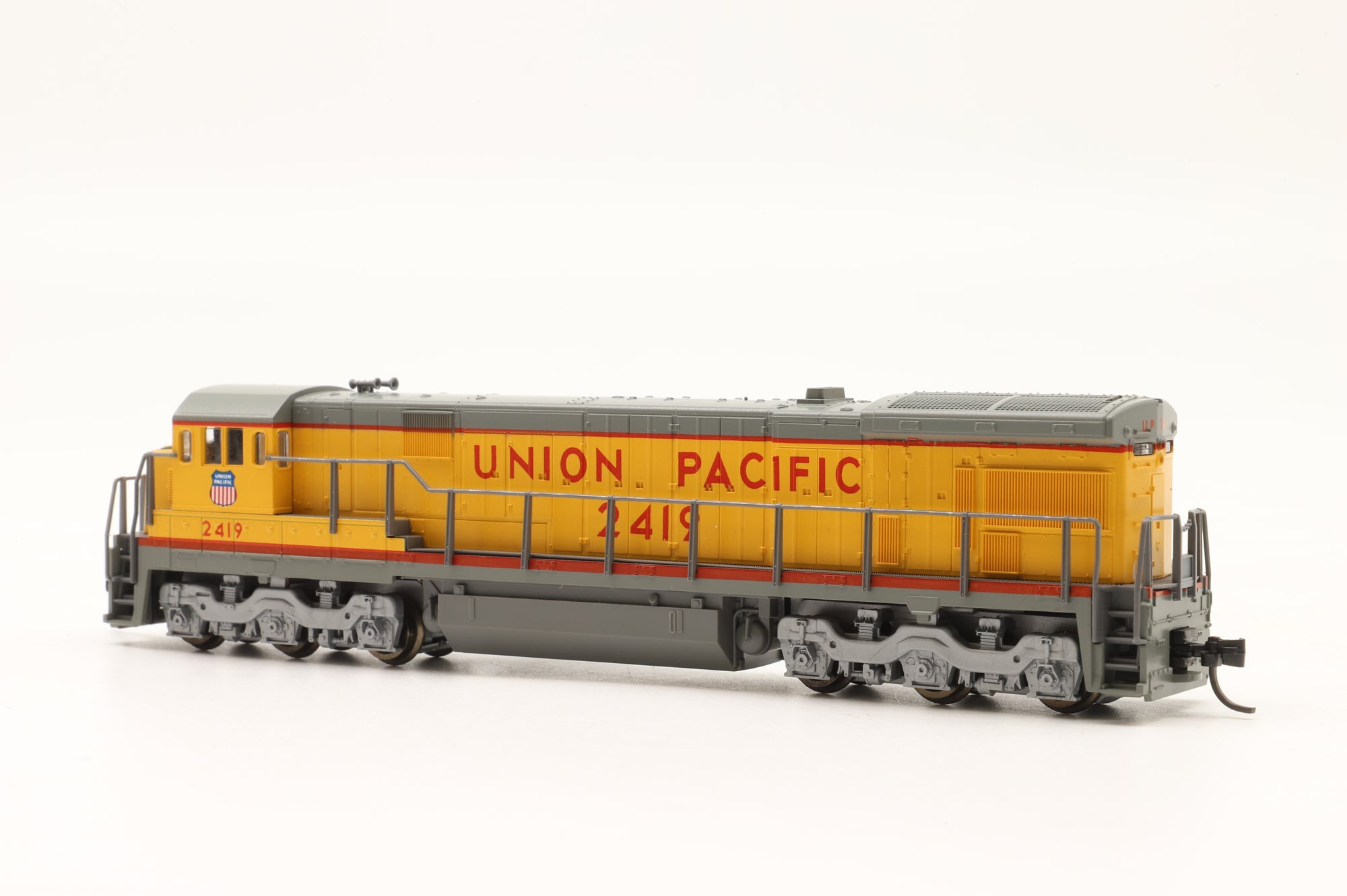 Kato N 176-30C C30-7 2419 in UP Livery