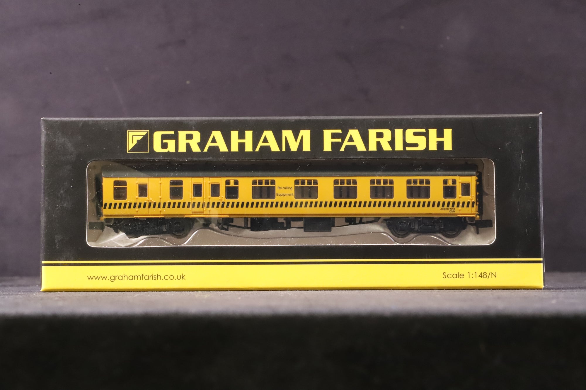 Graham Farish N Rake Of 3 Mk1 BR DE Partmental Coaches Inc. 374-191 & 643x2
