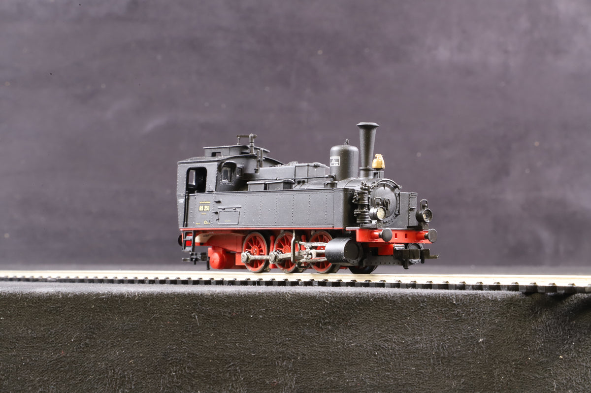 Piko HO 50050 Class BR 89 251 0-6-0T of the DRG