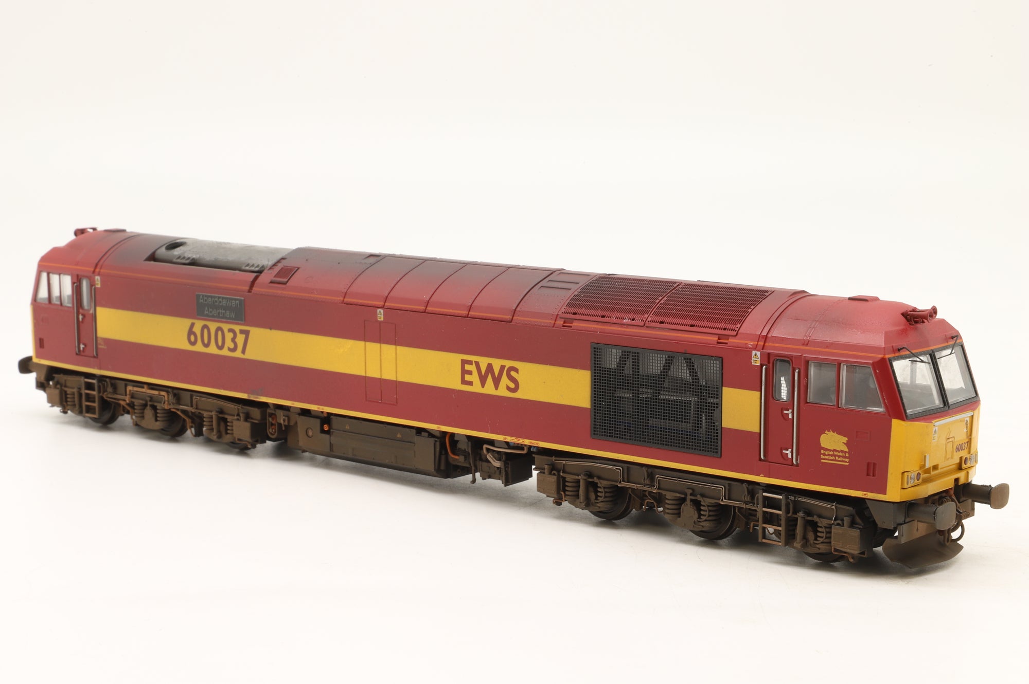 Accurascale OO ACC2907 Class 60 60065 in EWS Livery – DCC Sound & Weathered