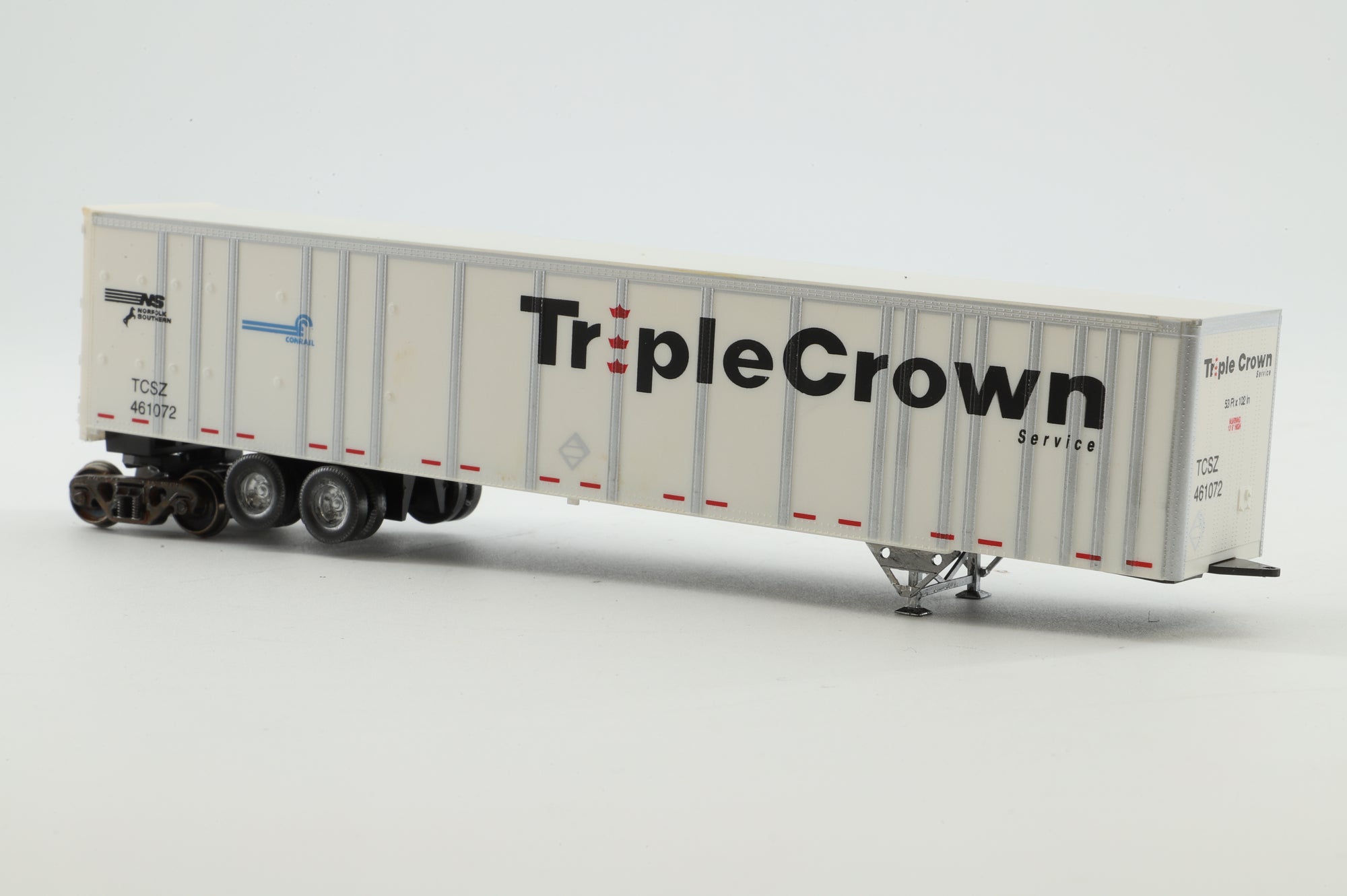Bowser HO Rake of 12 TOFC Road-Rail Cars w/ Triple Crown Branding
