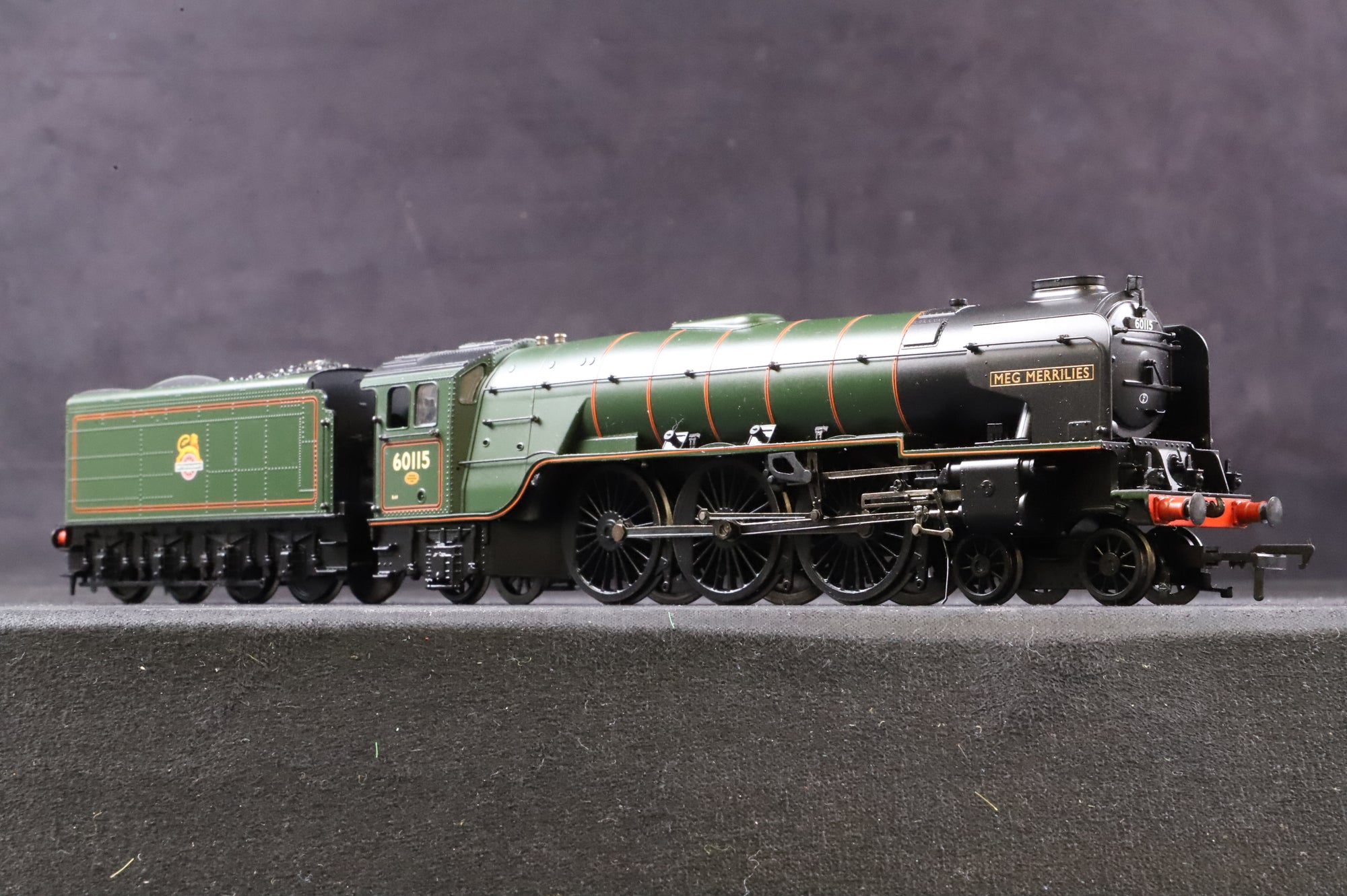 Bachmann OO 32-558 Class A1 60115 'Meg Merrilies' in Lined BR Green w/ Early Crests