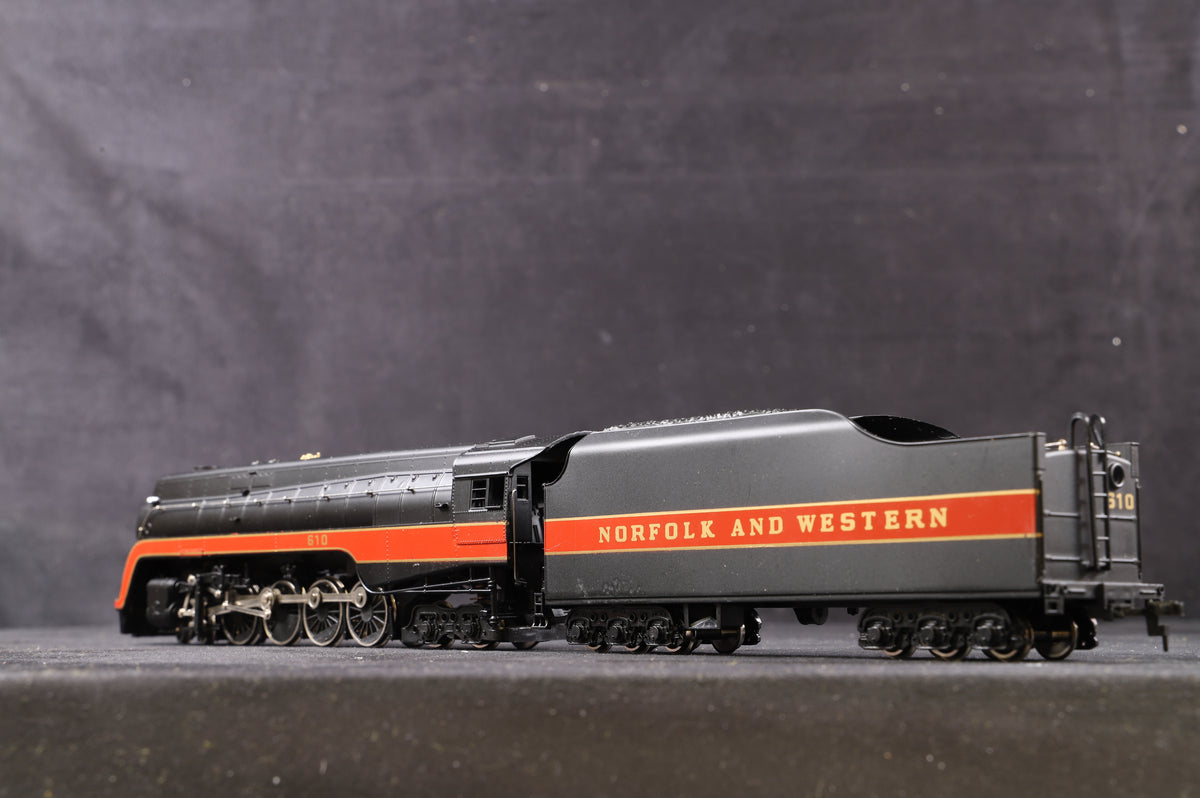 Bachmann OO 41-0658-A4 Norfolk &amp; Western Class J, Smoke Unit