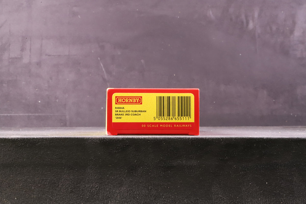 Hornby OO R4884A Bulleid Suburban Corridor Brake 3rd 2846 in SR Green w/ Sunshine Lettering