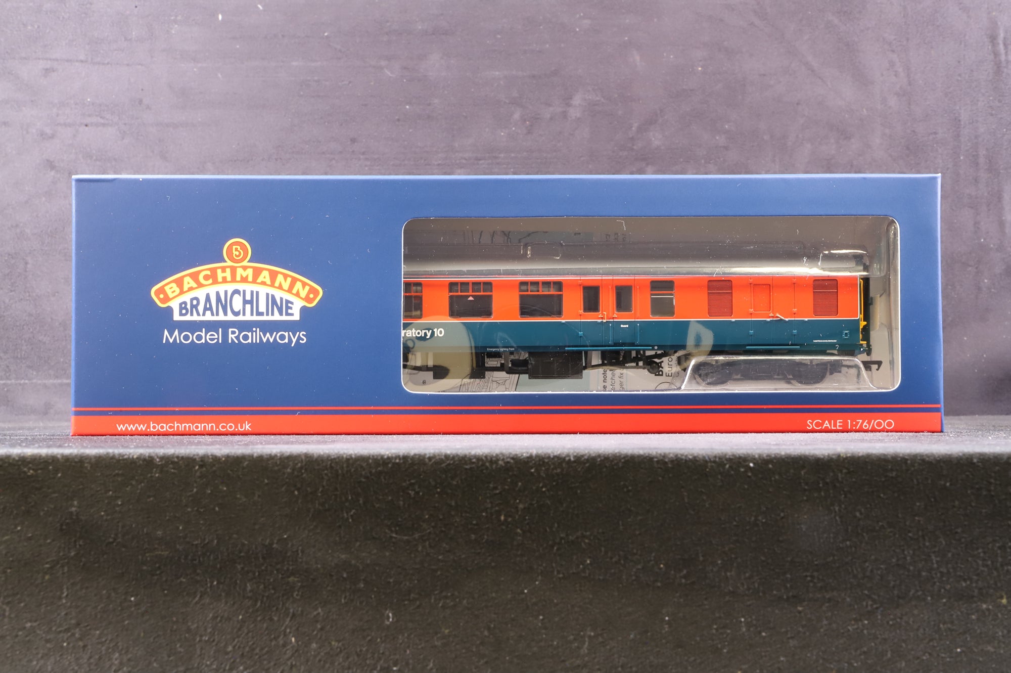 Bachmann OO 39-800K BR Mk1 BSO 'Labatory 10' in BR RTC Livery