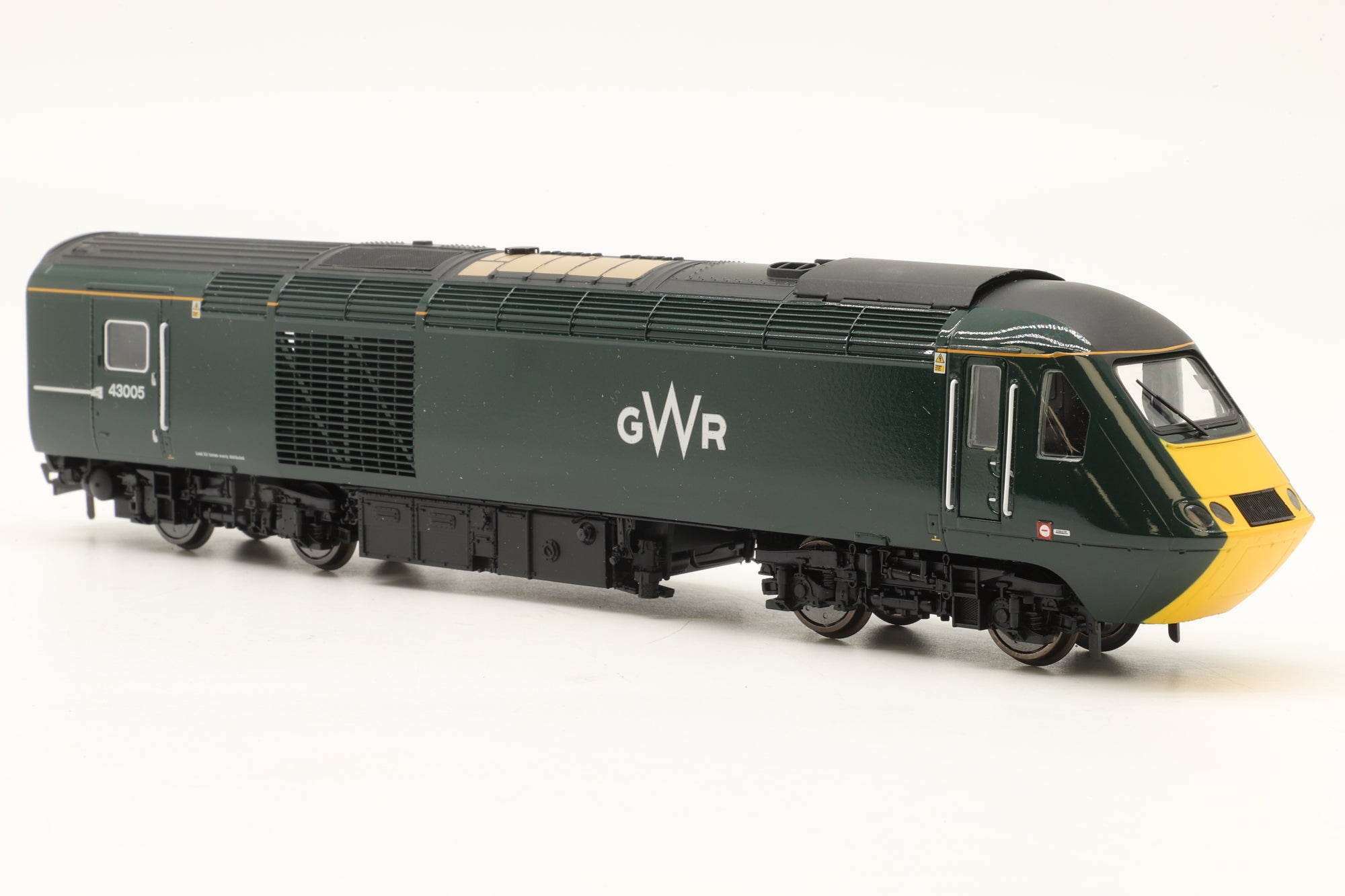 Hornby OO R3685 Class 43 HST Power Car Set GWR DCC Sound
