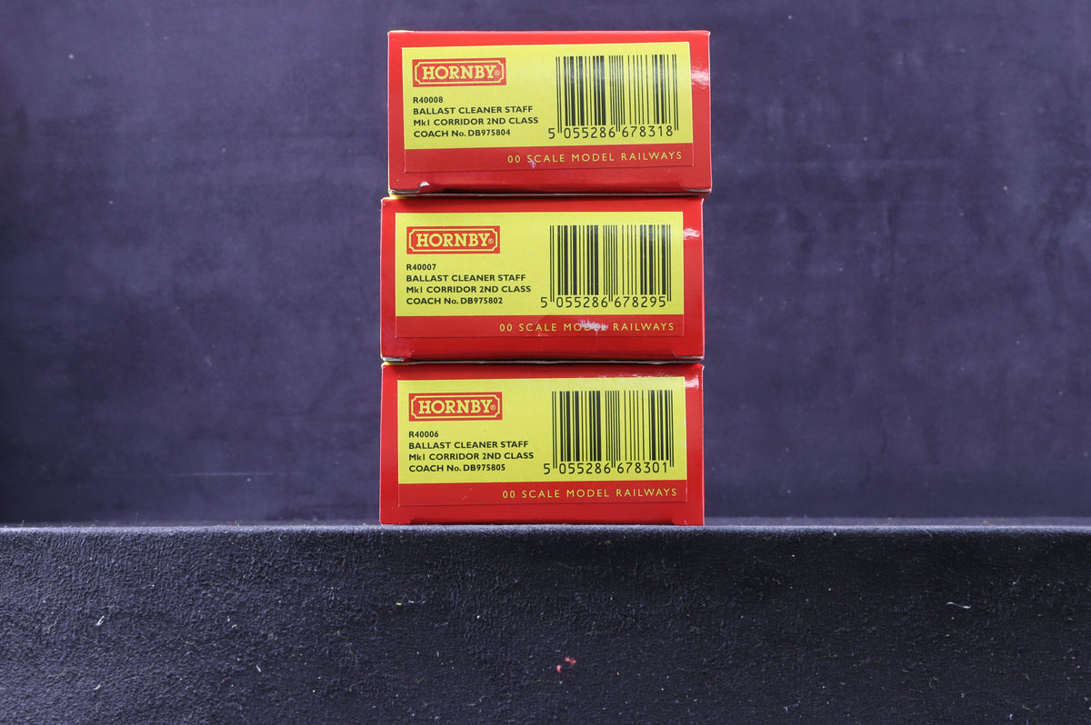 Hornby OO Rake of 3 BR Mk1 Ballast Cleaner Staff Coaches in Olive Green