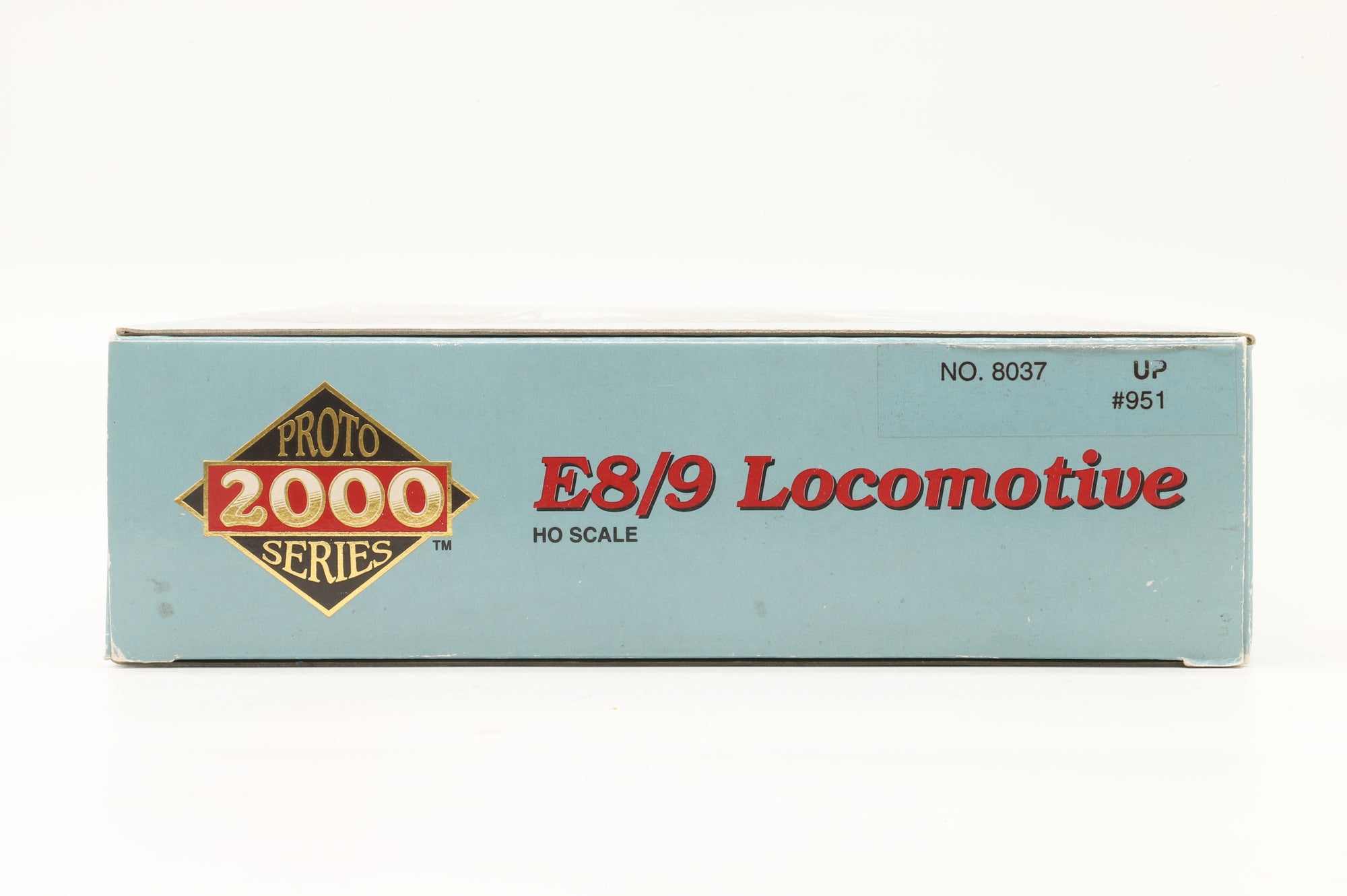 Proto 2000 Series HO E8/9 #951 in UP Livery