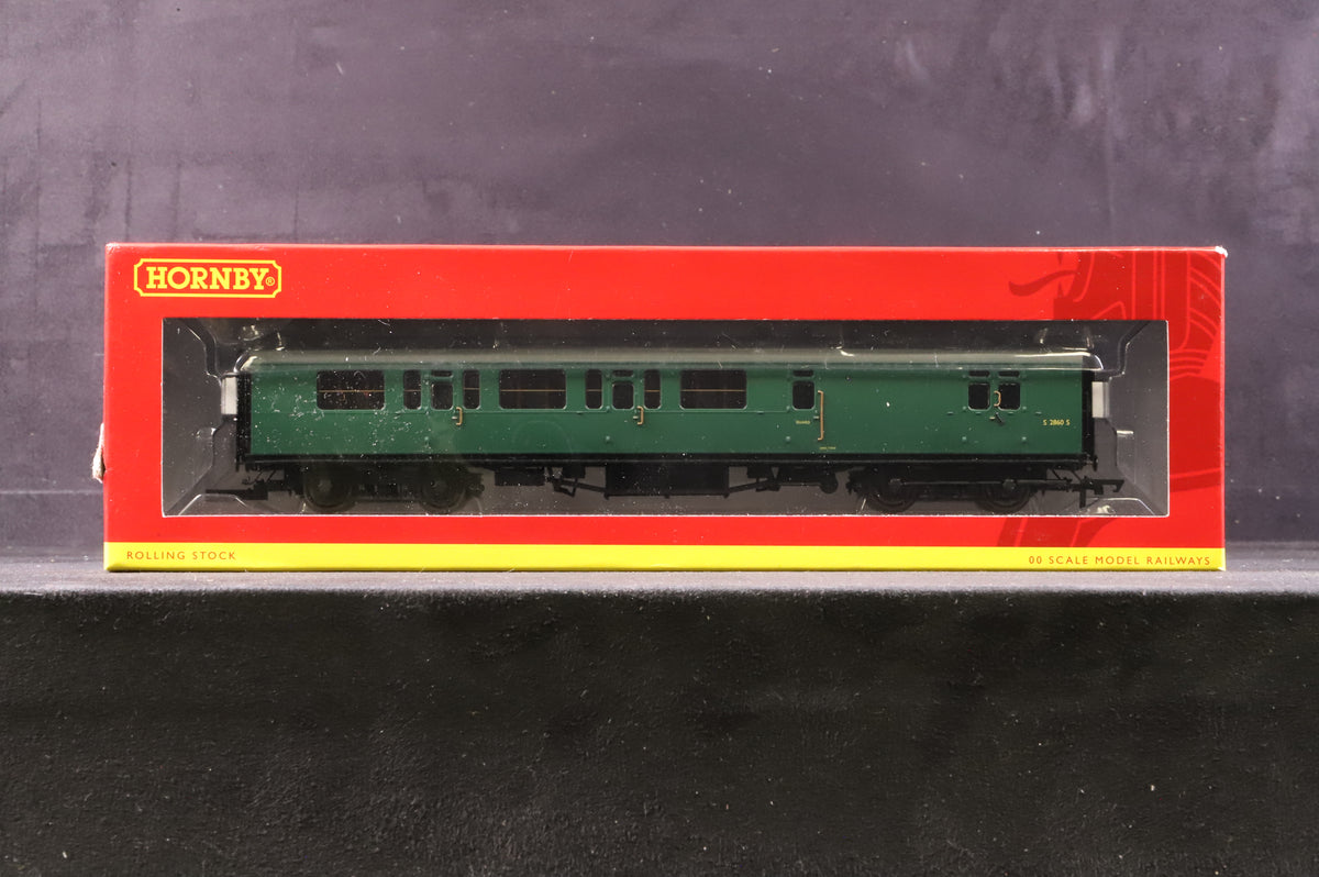 Hornby OO R4888C Bulleid Suburban Corridor Brake 3rd S2860S in BR(S) Green