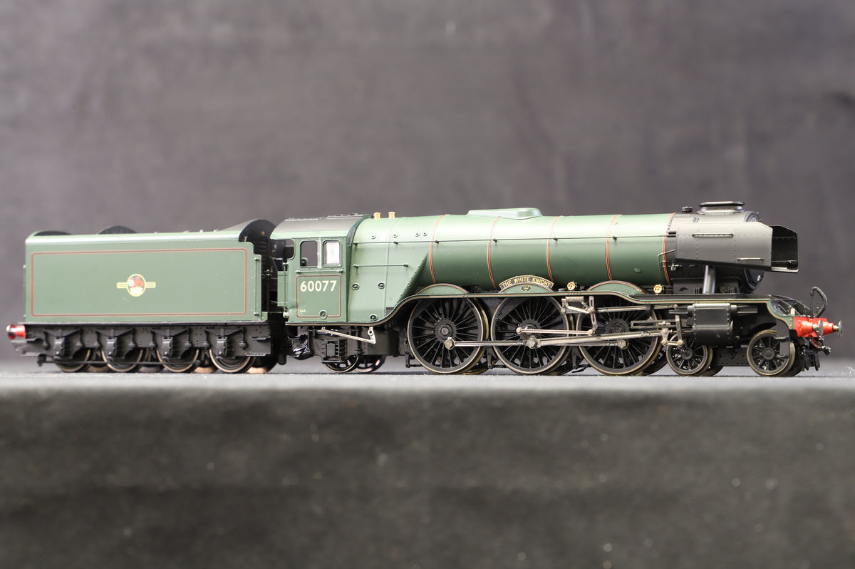 Hornby OO R2342 BR 4-6-2 Class A3 BR Green L/C &#39;60077&#39; &#39;White Knight&#39;