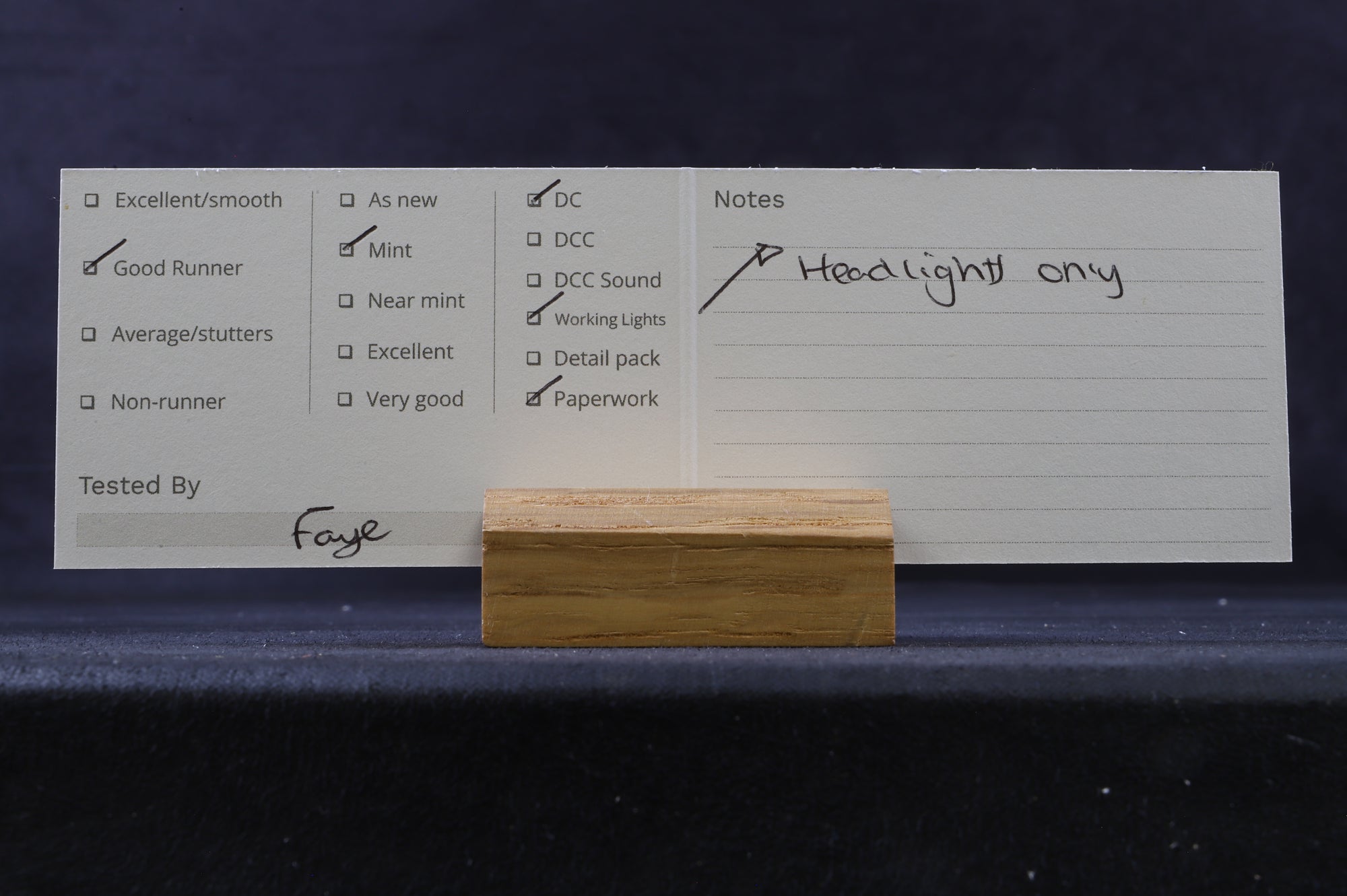 Athearn HO 95850 Rock Island SW1500 Diesel Locomotive '943'