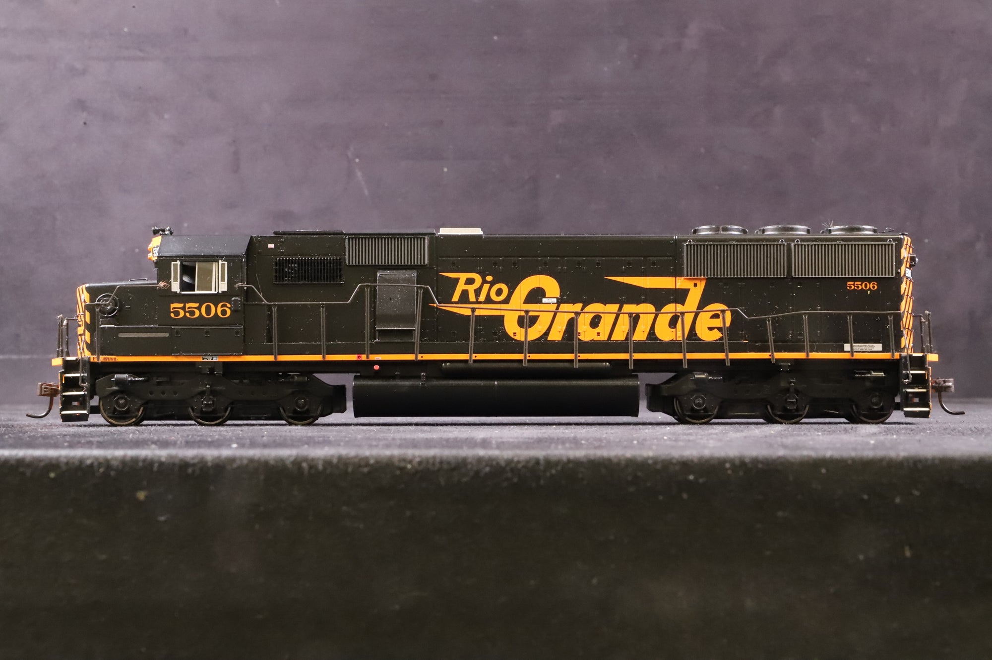 Athearn HO 8096 SD-50 No.5506 in D&RGW Black/Orange