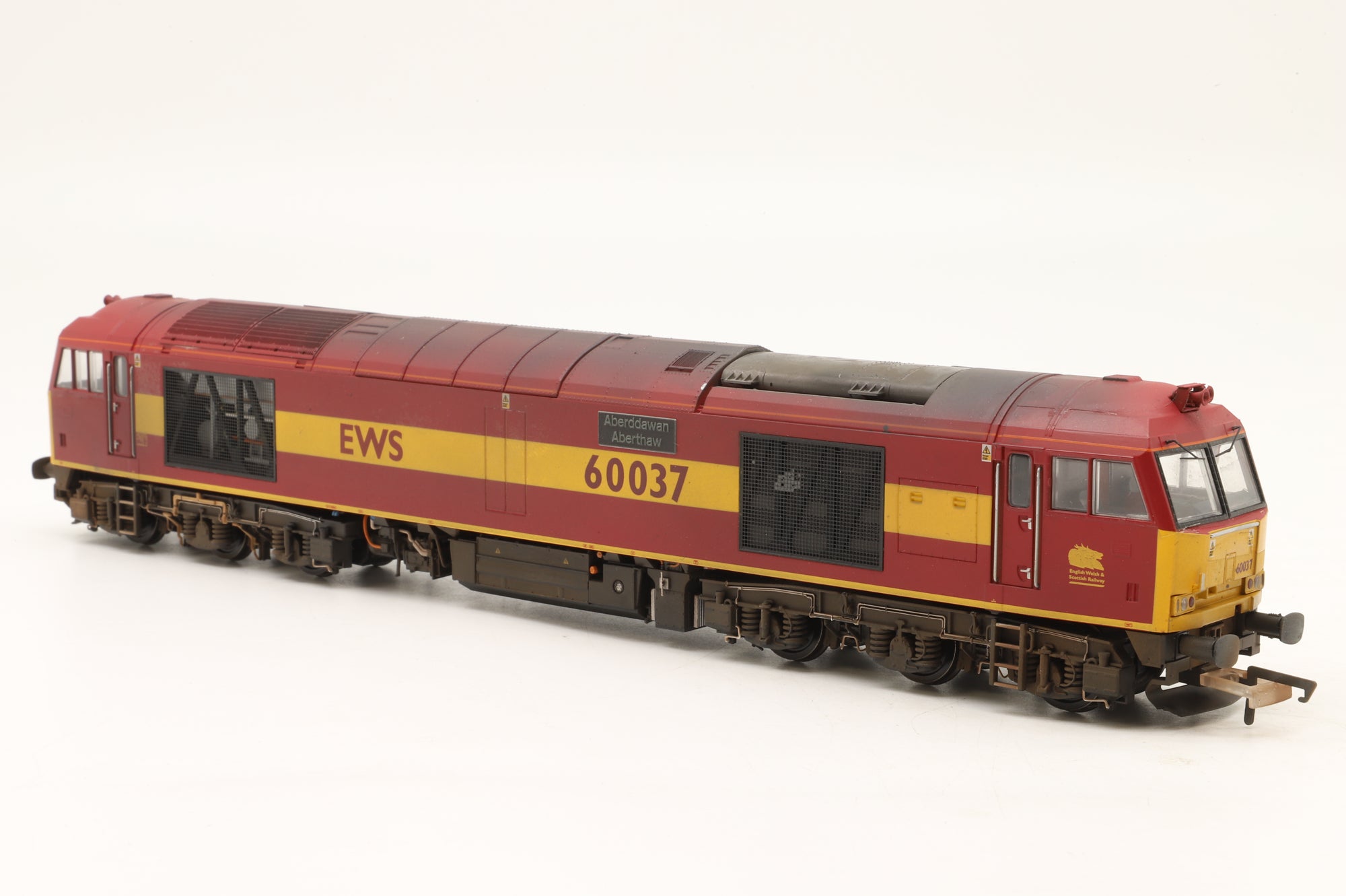 Accurascale OO ACC2907 Class 60 60065 in EWS Livery – DCC Sound & Weathered