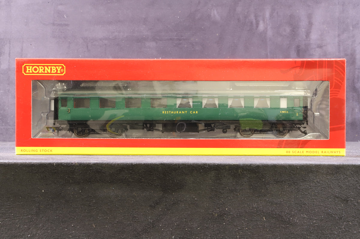 Hornby OO Rake of 3 BR Maunsell Coaches, Inc. R40029A, R4302B &amp; R4395B
